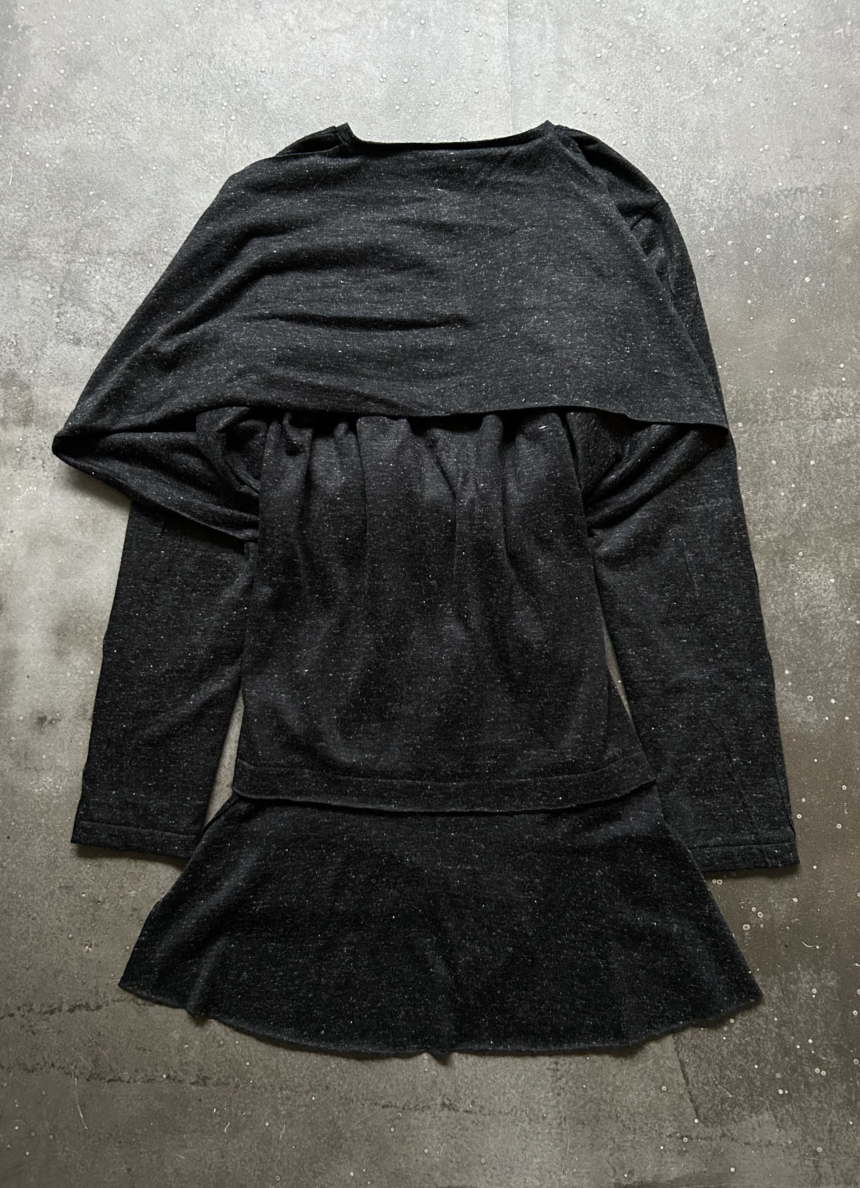 Japanese Brand asymmetrical layered long-sleeve top Size US M / EU 48-50 / 2 - 3 Thumbnail