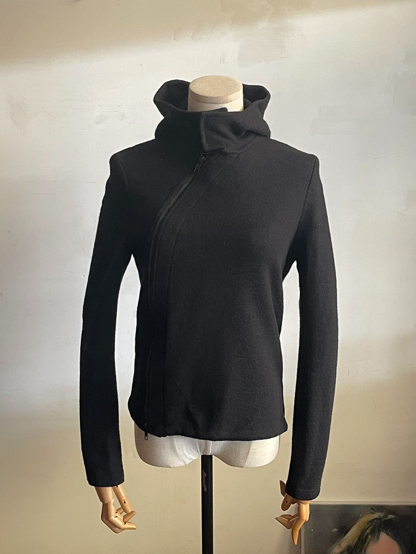 Ann Demeulemeester Ann Demeulemeester Black Wool Hoodie Size XS / US 0-2 / IT 36-38 - 3 Thumbnail