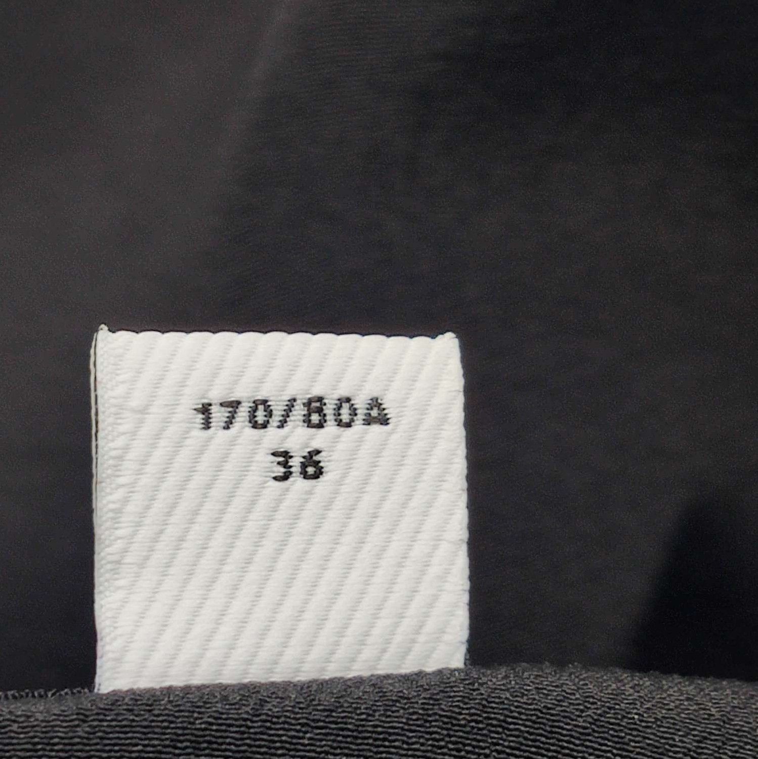 Burberry Burberry Black Silk Sleeveless Blouse 0079 Size US S / EU 44-46 / 1 - 8 Thumbnail