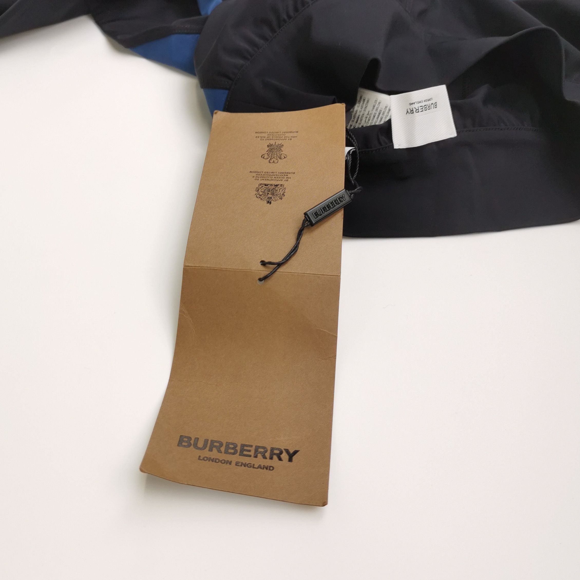 Burberry Burberry Color-Block Logo Leggings in XS Size 0079 Size US 26 / EU 42 - 4 Thumbnail