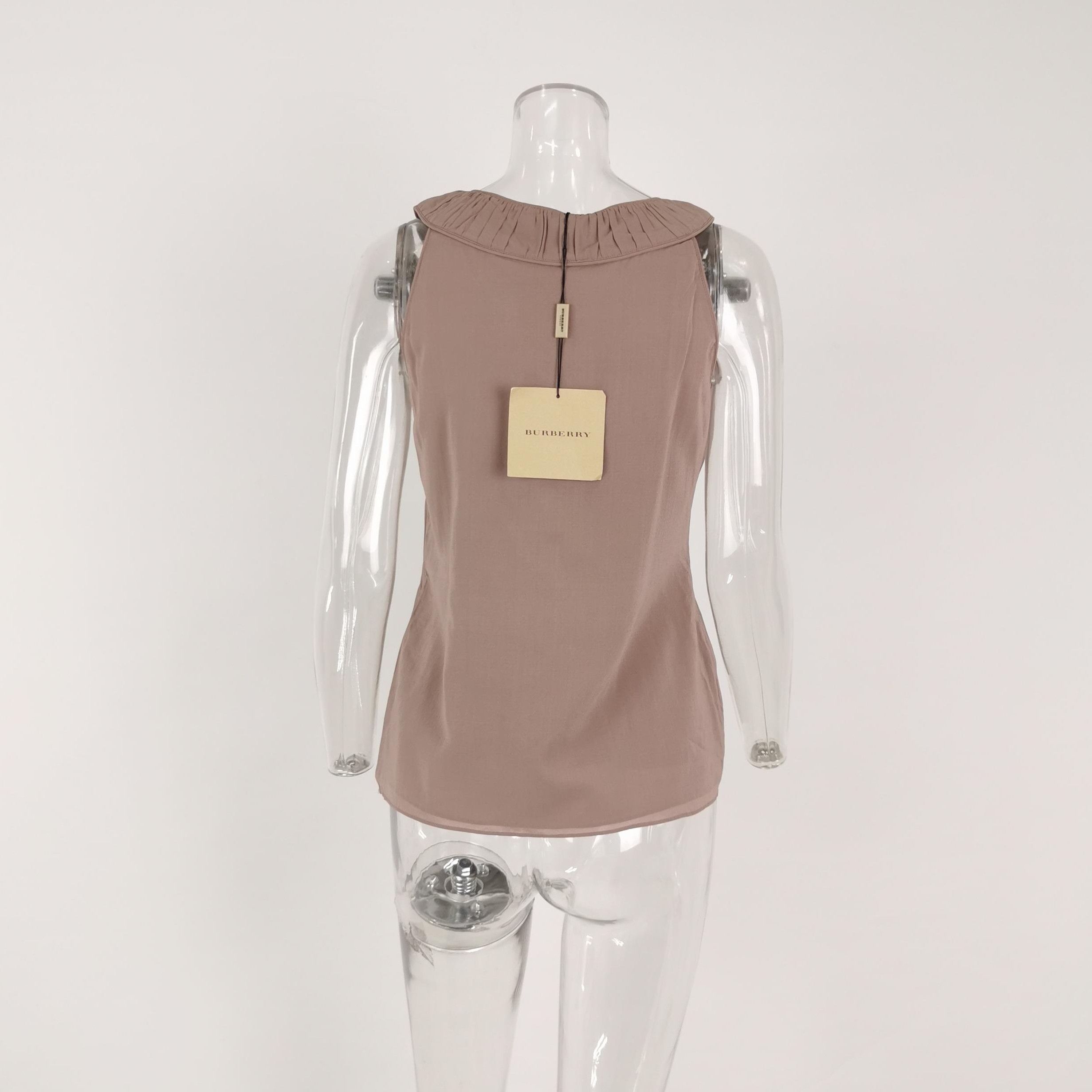 Burberry Burberry Silk Solid Color Round Neck Top 0079 Size US L / EU 52-54 / 3 - 3 Thumbnail