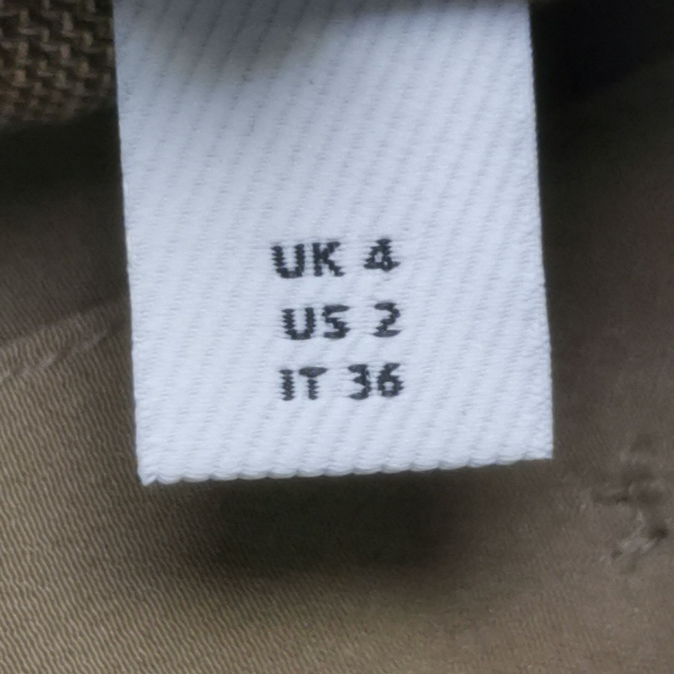 Burberry Burberry Linen Buttoned Vest in US2 Size 0079 Size US XS / EU 42 / 0 - 6 Thumbnail