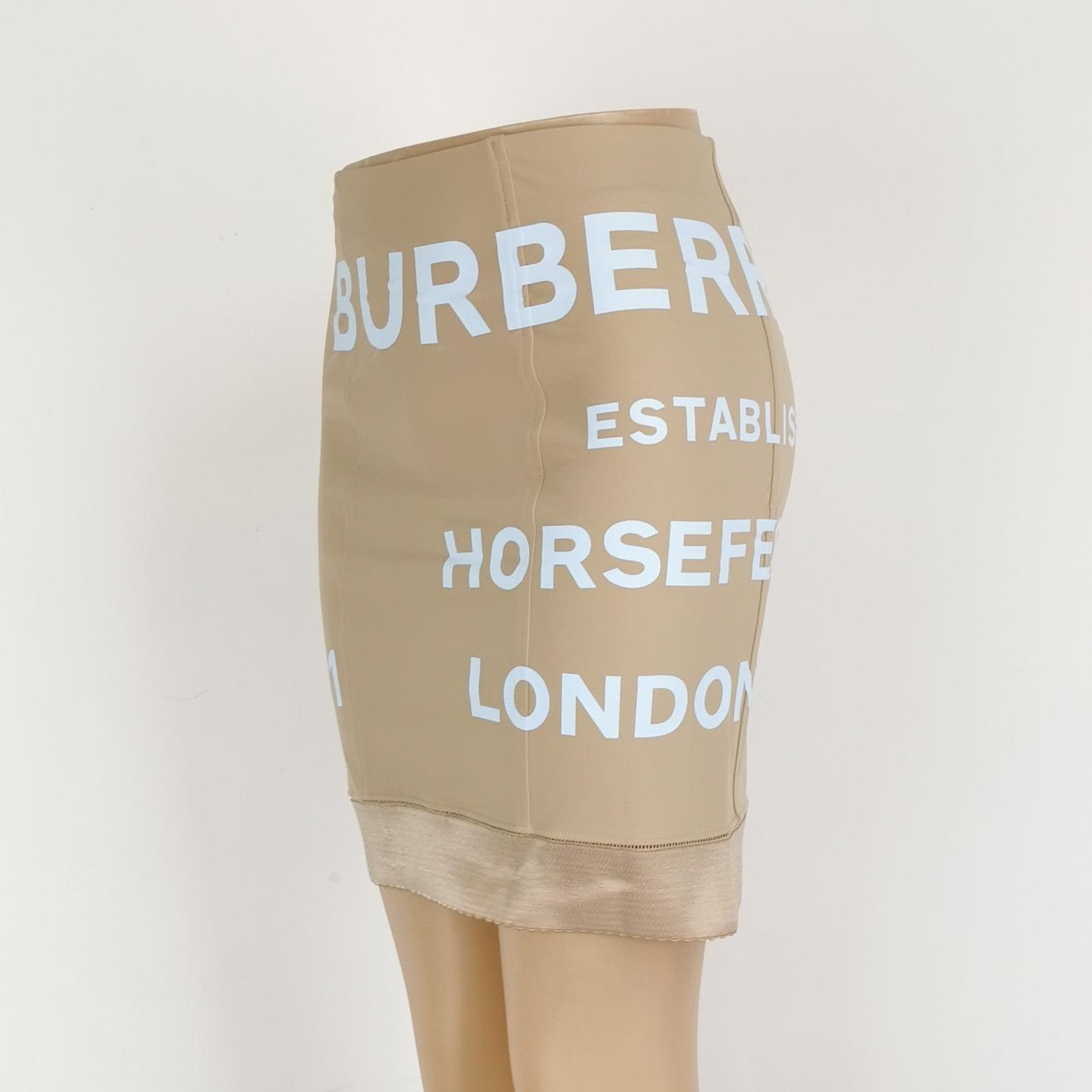 Burberry Burberry Colorful Logo Zipper Skirt Size 36 0079 Size US 36 / EU 52 - 2 Thumbnail