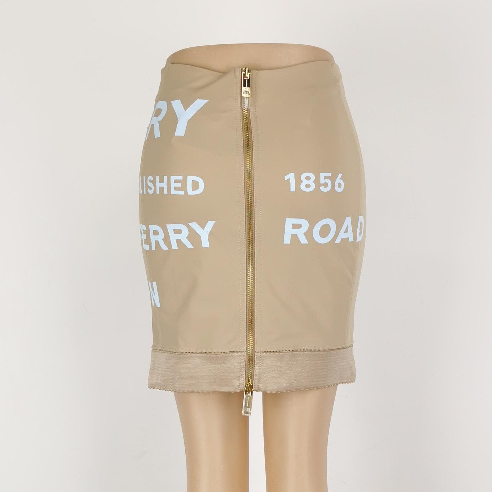 Burberry Burberry Colorful Logo Zipper Skirt Size 36 0079 Size US 36 / EU 52 - 3 Thumbnail