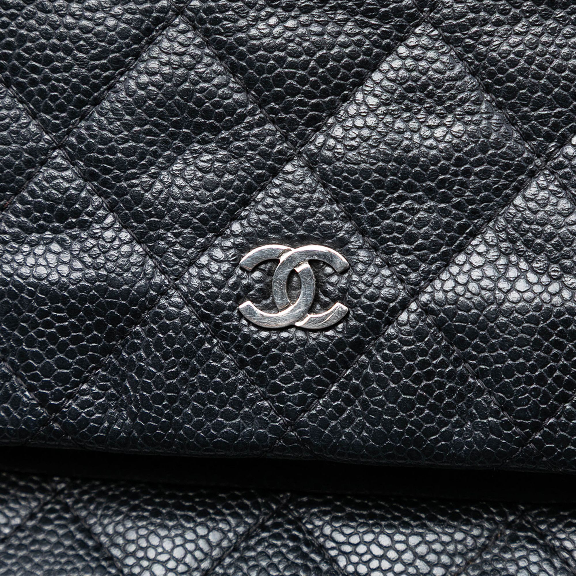 Chanel Chanel Quilted Caviar CC Beauty Foldover Clutch Size ONE SIZE - 5 Thumbnail