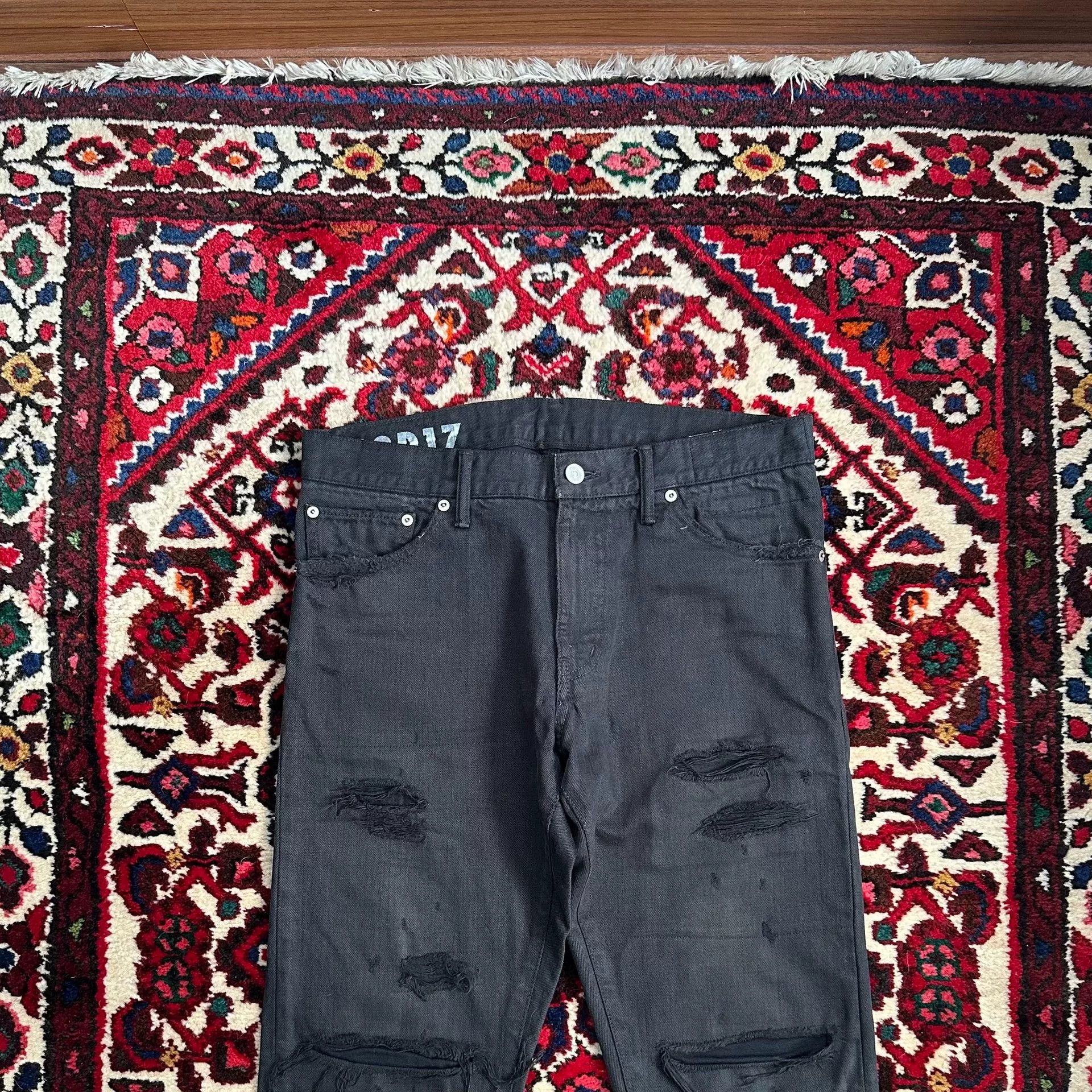 Visvim visvim black distressed denim pants size W34L30 Size US 34 / EU 50 - 3 Thumbnail