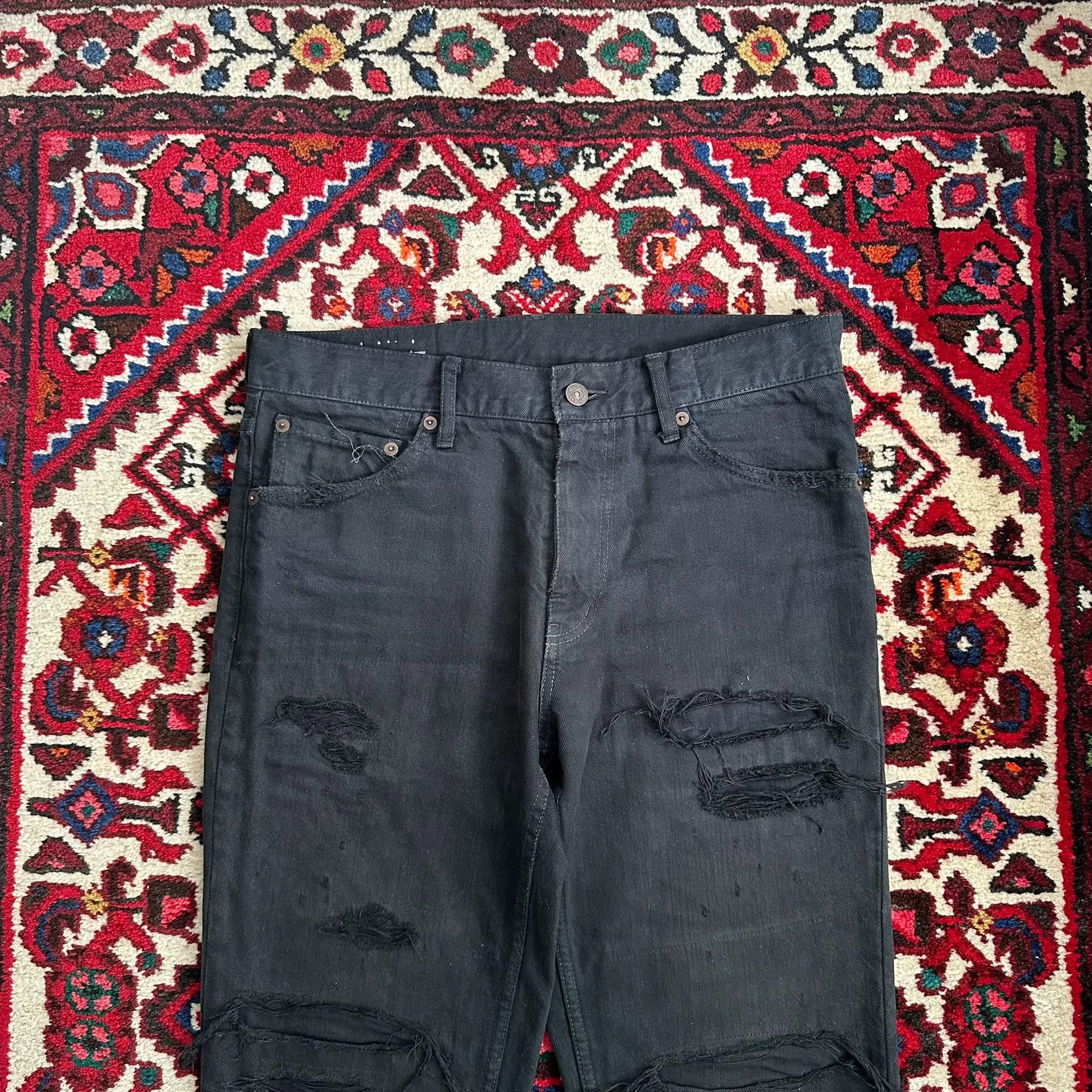 Visvim visvim black distressed denim pants size W32L30 Size US 32 / EU 48 - 3 Thumbnail