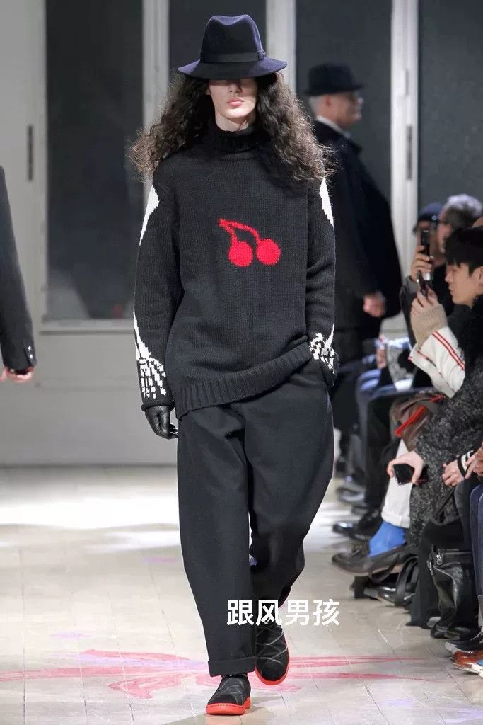 Yohji Yamamoto black cherry skeleton turtleneck sweater Size US M / EU 48-50 / 2 - 3 Thumbnail