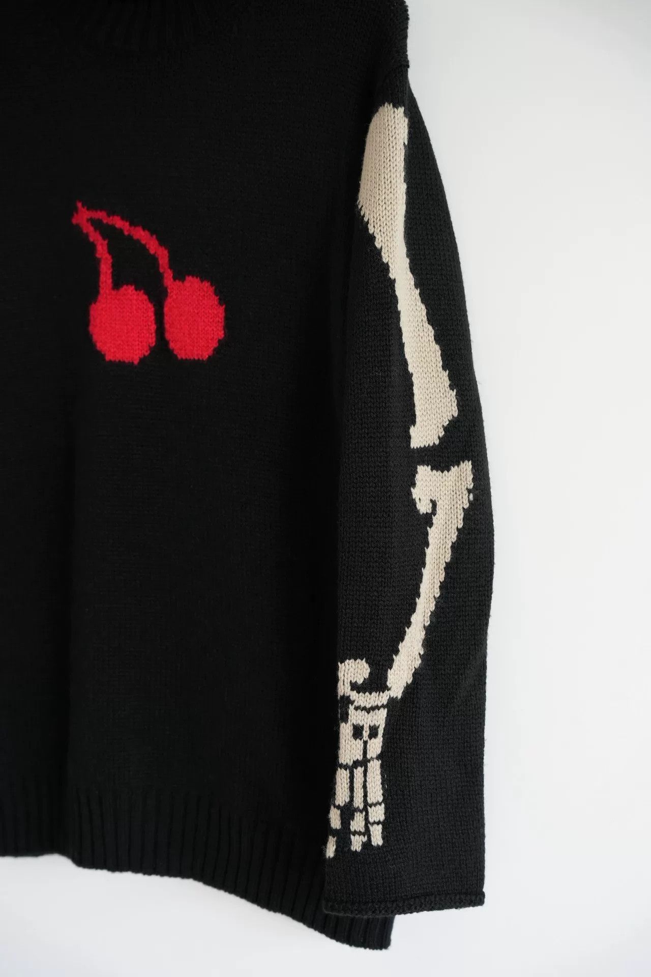 Yohji Yamamoto black cherry skeleton turtleneck sweater Size US M / EU 48-50 / 2 - 5 Thumbnail
