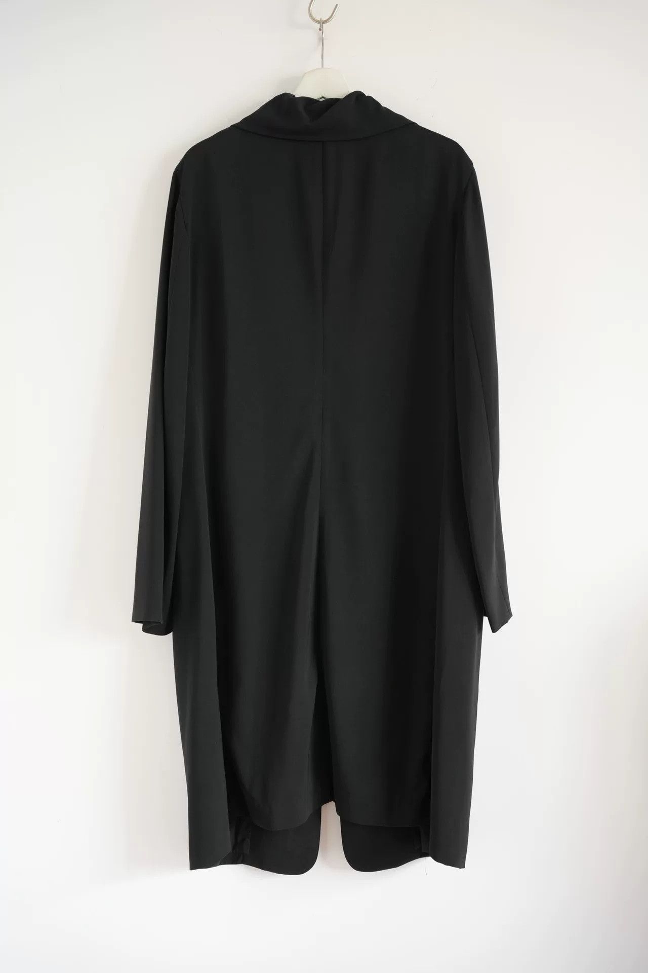 Yohji Yamamoto yohji yamamoto 97ss black coat with ruffles Size US M / EU 48-50 / 2 - 2 Thumbnail