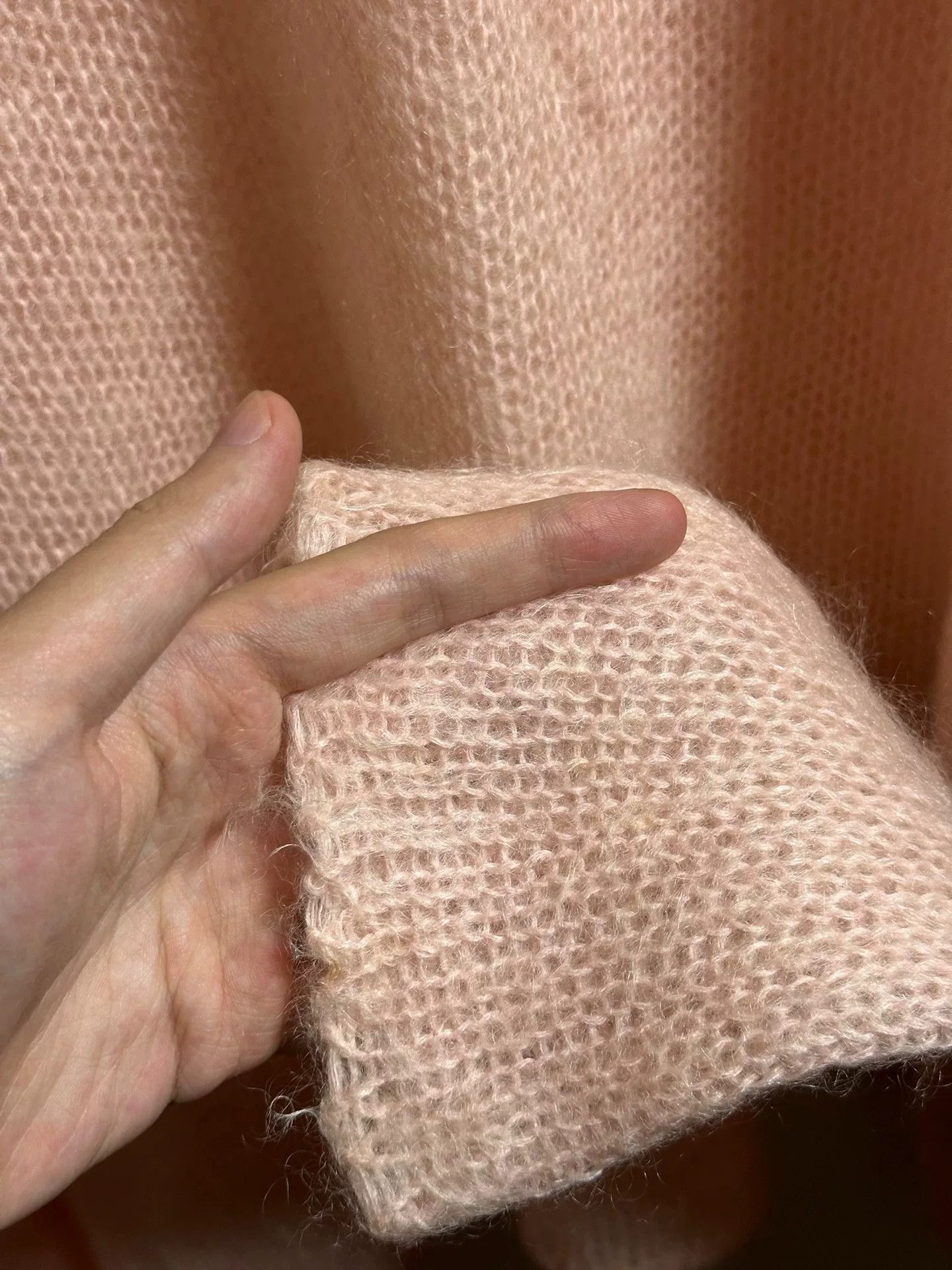 Saint Laurent Paris pink cashmere v-neck knit sweater Size XL / US 12-14 / IT 48-50 - 3 Thumbnail
