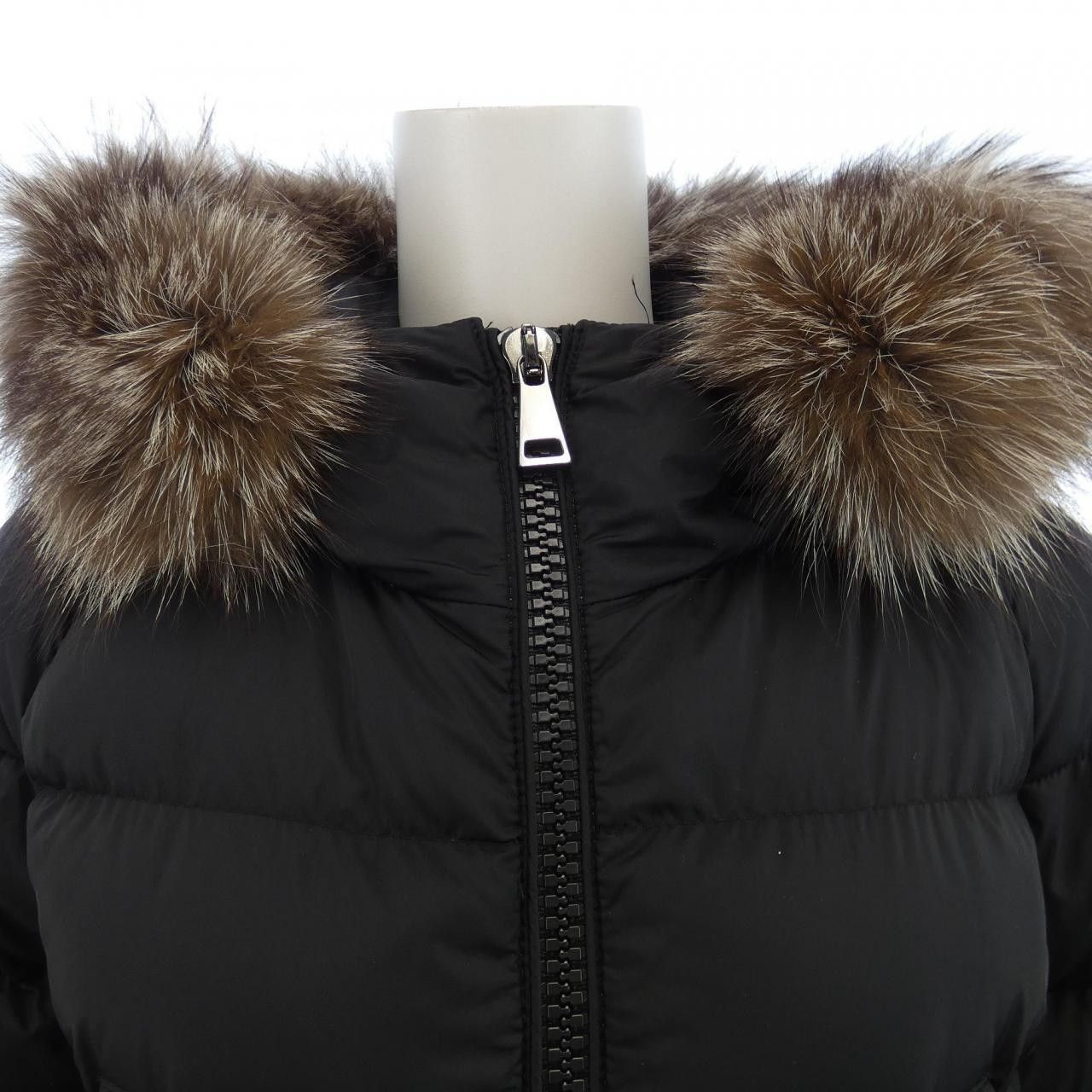 Moncler Moncler Moncler CLION C0059 Fox Down Jacket Natural Material Outerwear CLION DUTY FREE for USA Size ONE SIZE - 6 Thumbnail