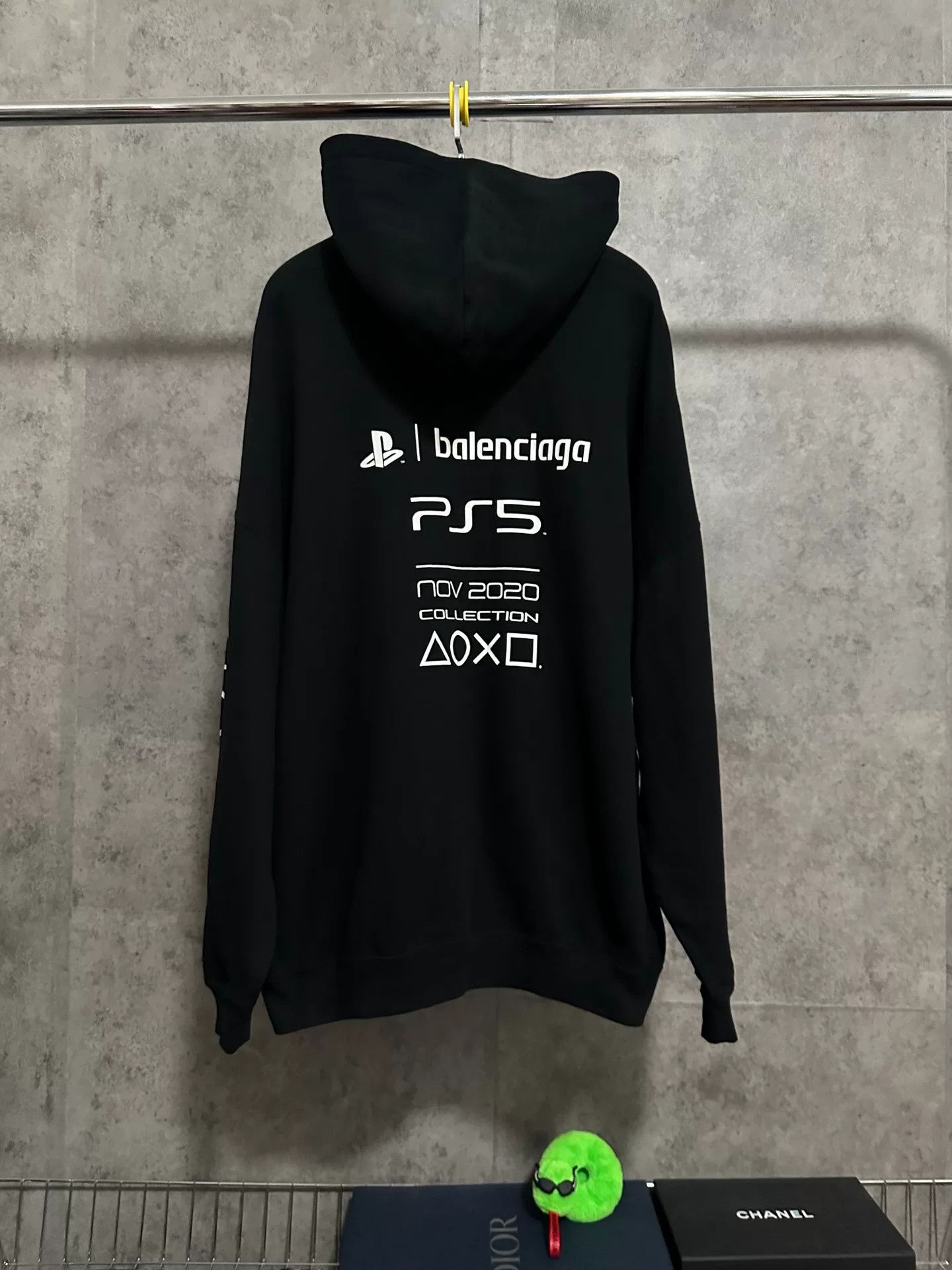 Balenciaga Balenciaga PS5 Collaboration Hoodie Black Size US XS / EU 42 / 0 - 4 Thumbnail