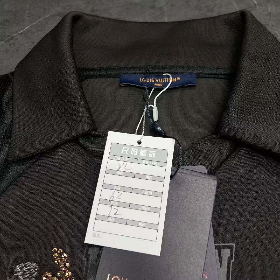 Louis Vuitton louis vuitton logo print short sleeve shirt Size US XL / EU 56 / 4 - 4 Thumbnail