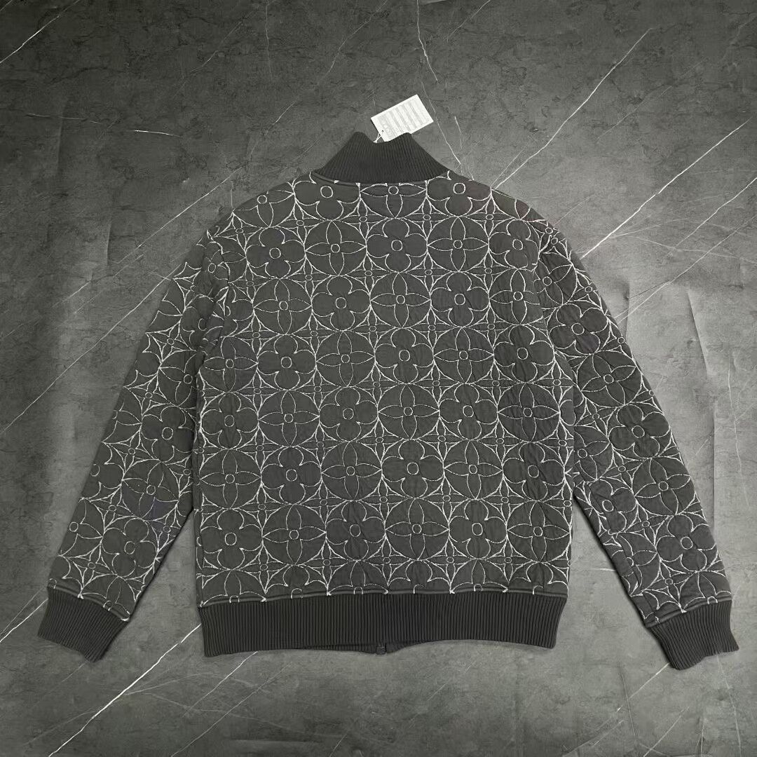 Louis Vuitton louis vuitton patterned cotton jacket in excellent condition Size US XL / EU 56 / 4 - 2 Thumbnail