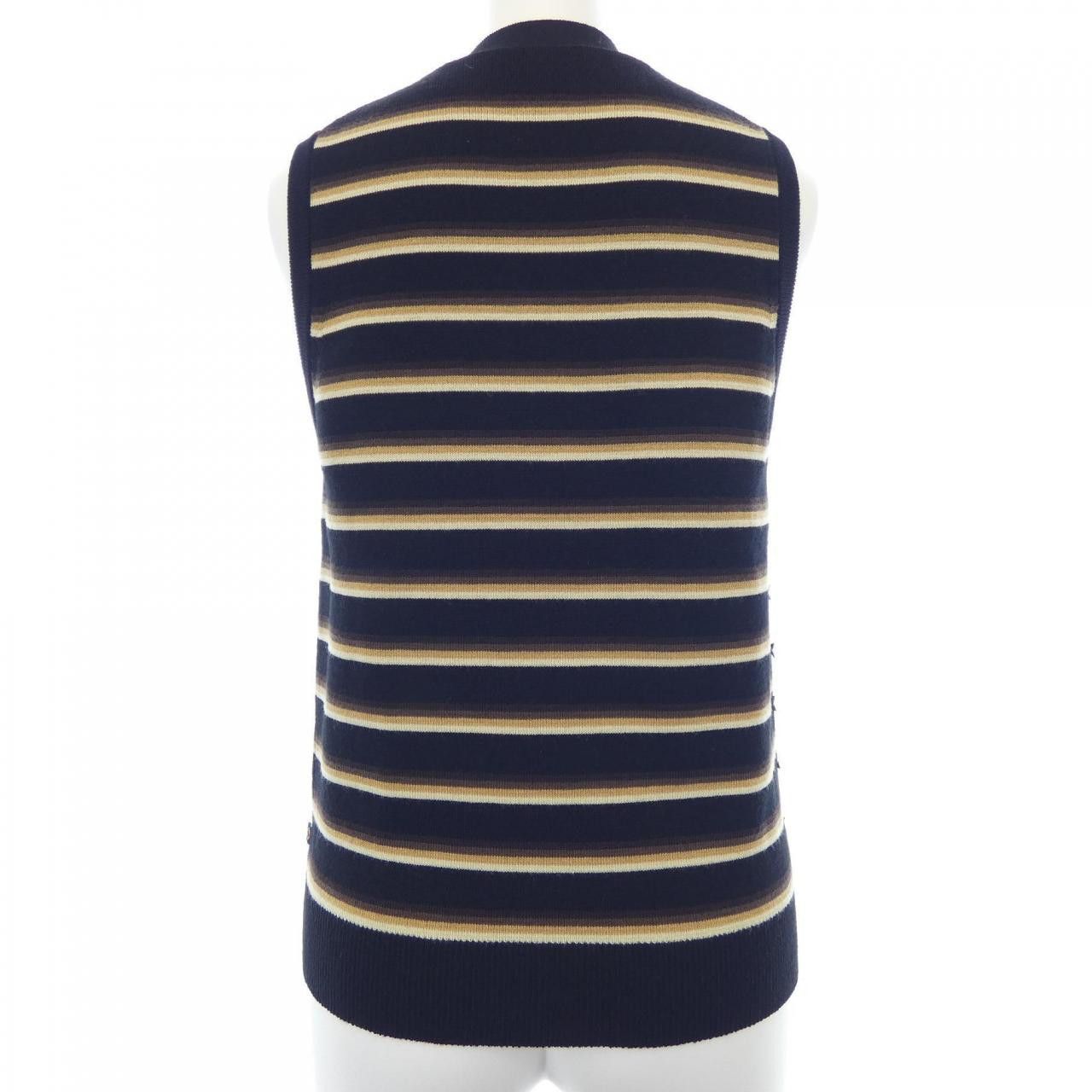 Louis Vuitton Louis Vuitton Louis Vuitton Vest Others Tops FIKW78VTW DUTY FREE for USA Size ONE SIZE - 2 Thumbnail