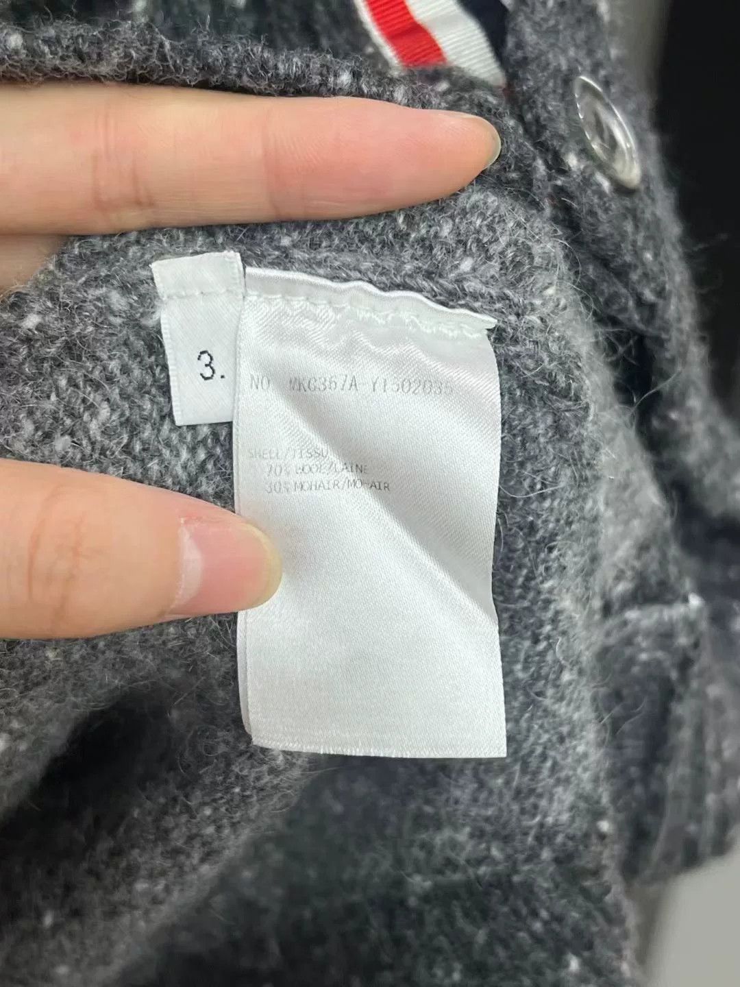 Thom Browne thom browne striped cardigan in gray Size US M / EU 48-50 / 2 - 3 Thumbnail