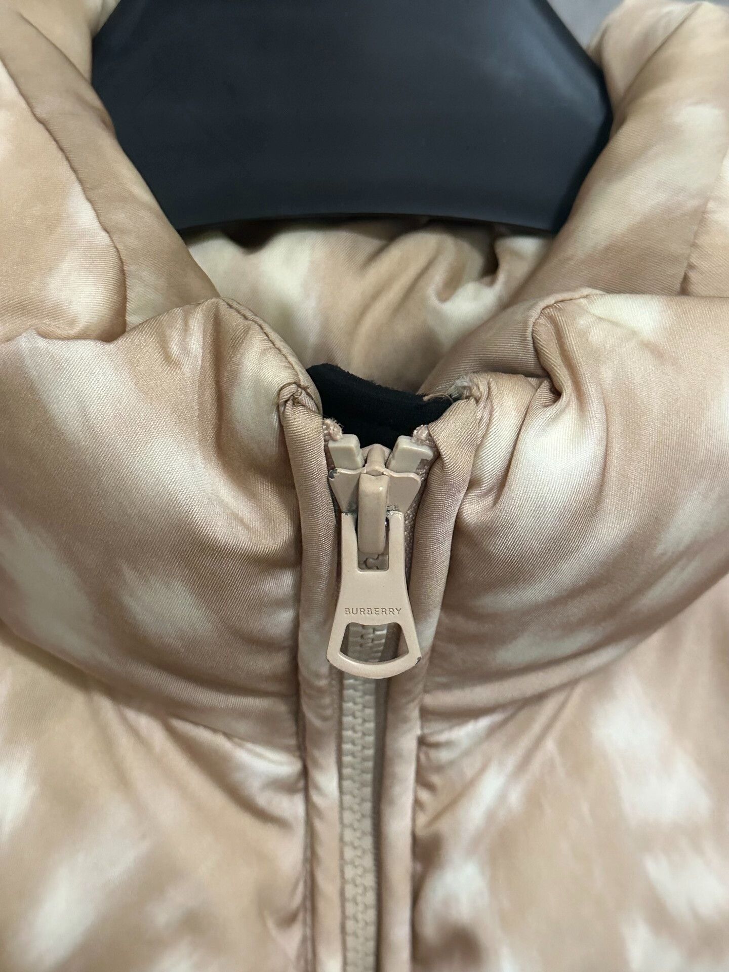 Burberry burberry logo down jacket in beige Size US M / EU 48-50 / 2 - 3 Thumbnail