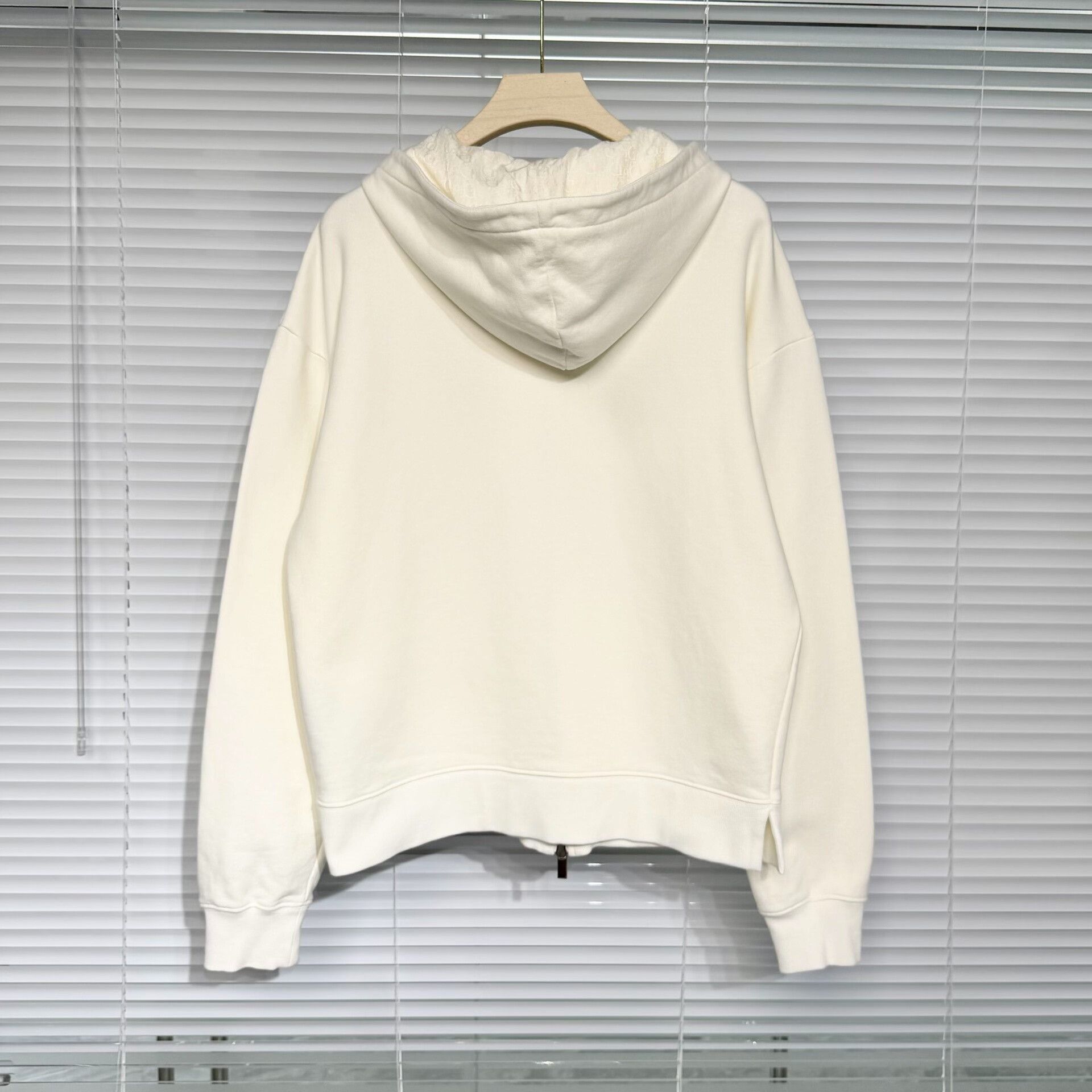 Dior dior white embroidered hooded sweatshirt Size US M / EU 48-50 / 2 - 2 Thumbnail