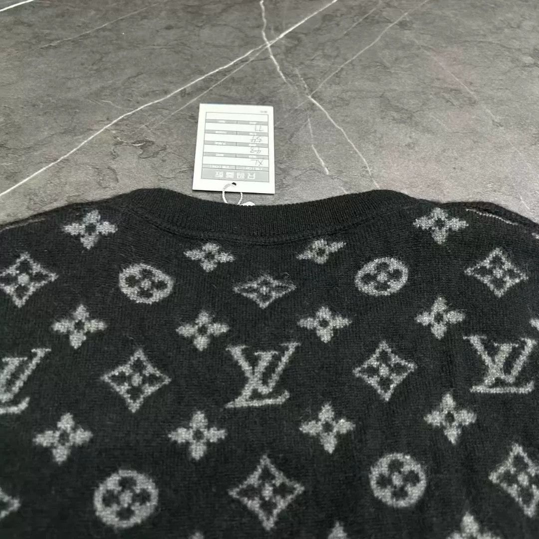 Louis Vuitton louis vuitton logo knit cashmere sweater Size US XL / EU 56 / 4 - 5 Thumbnail