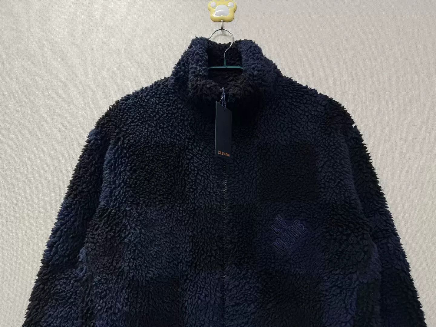 Louis Vuitton louis vuitton blue check teddy jacket Size US S / EU 44-46 / 1 - 2 Thumbnail