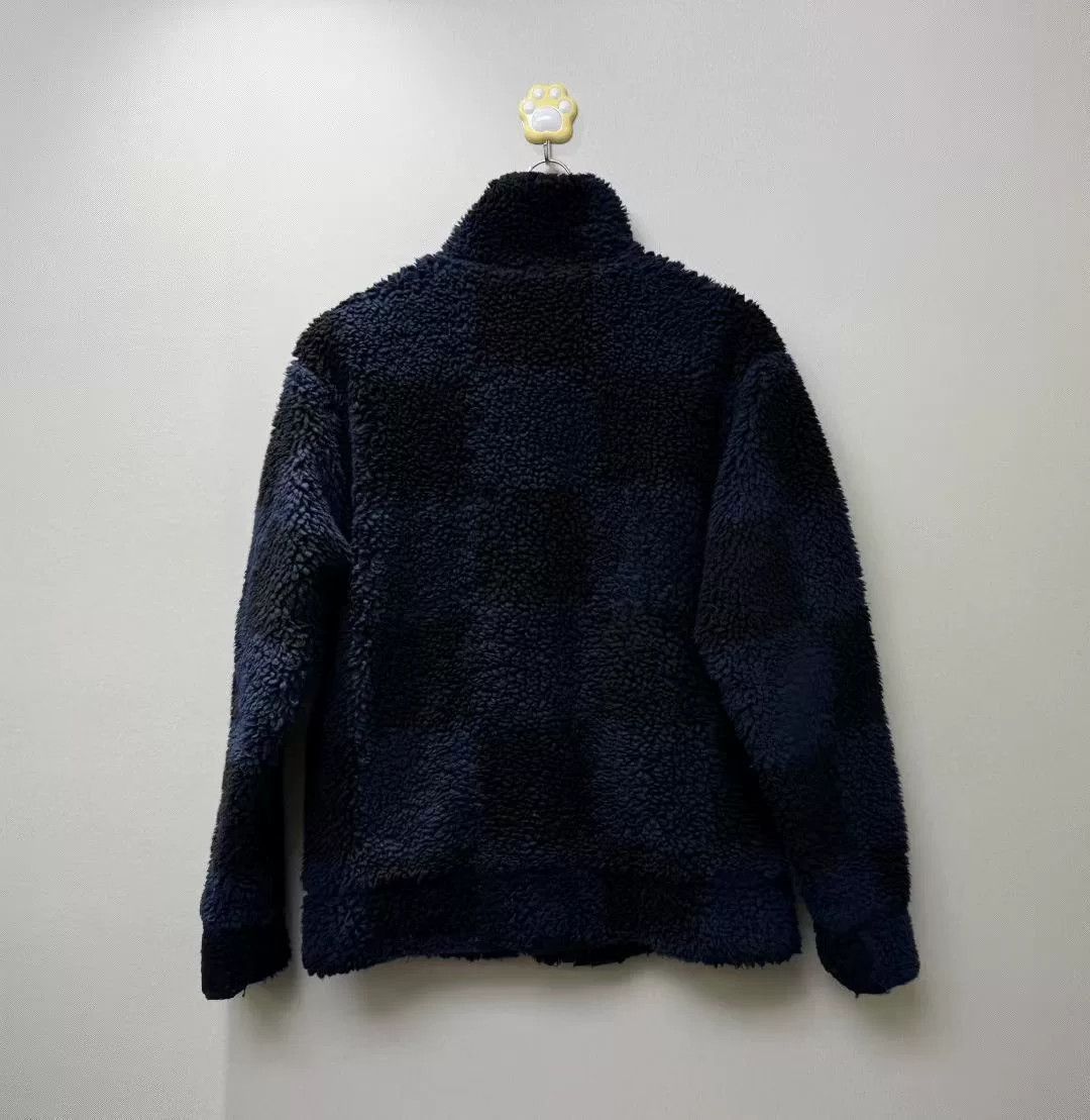 Louis Vuitton louis vuitton blue check teddy jacket Size US S / EU 44-46 / 1 - 4 Thumbnail