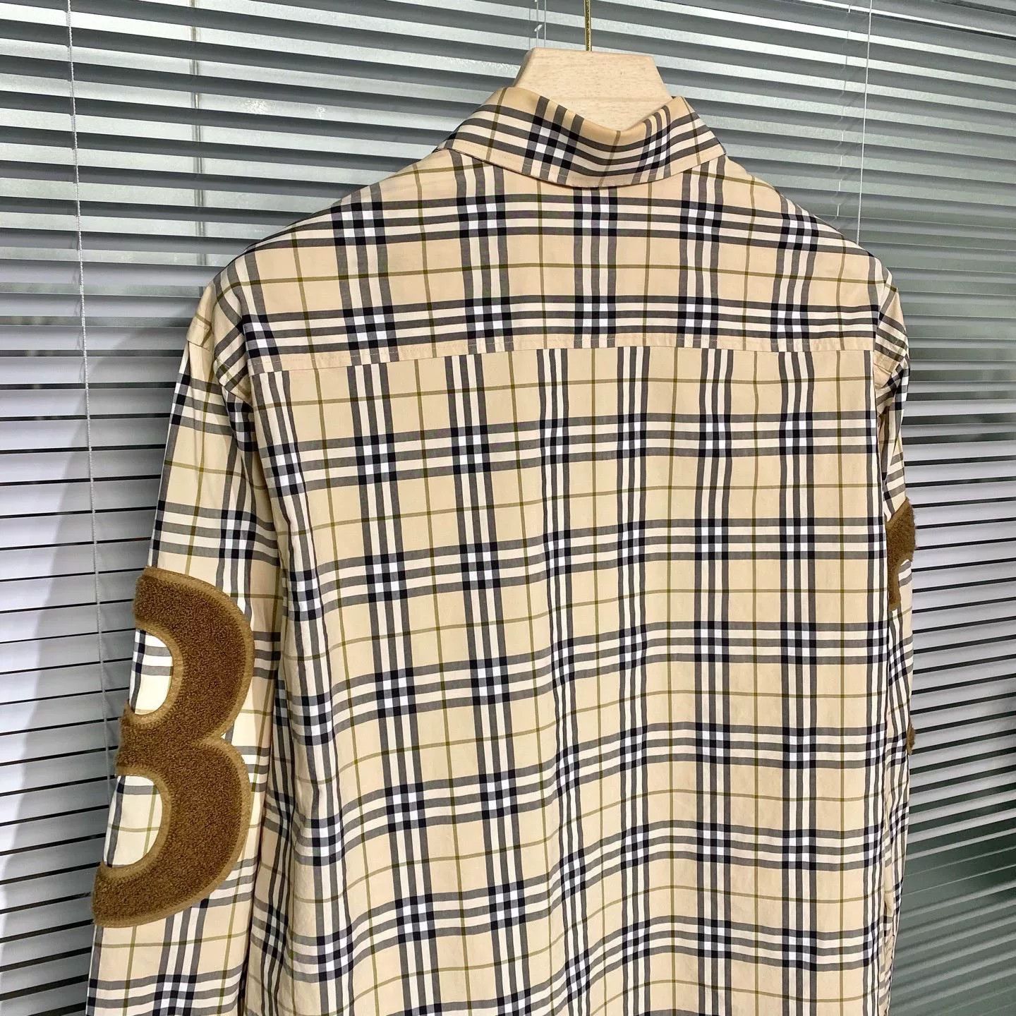 Burberry Burberry Long Sleeve Shirt with Logo Size US L / EU 52-54 / 3 - 6 Thumbnail