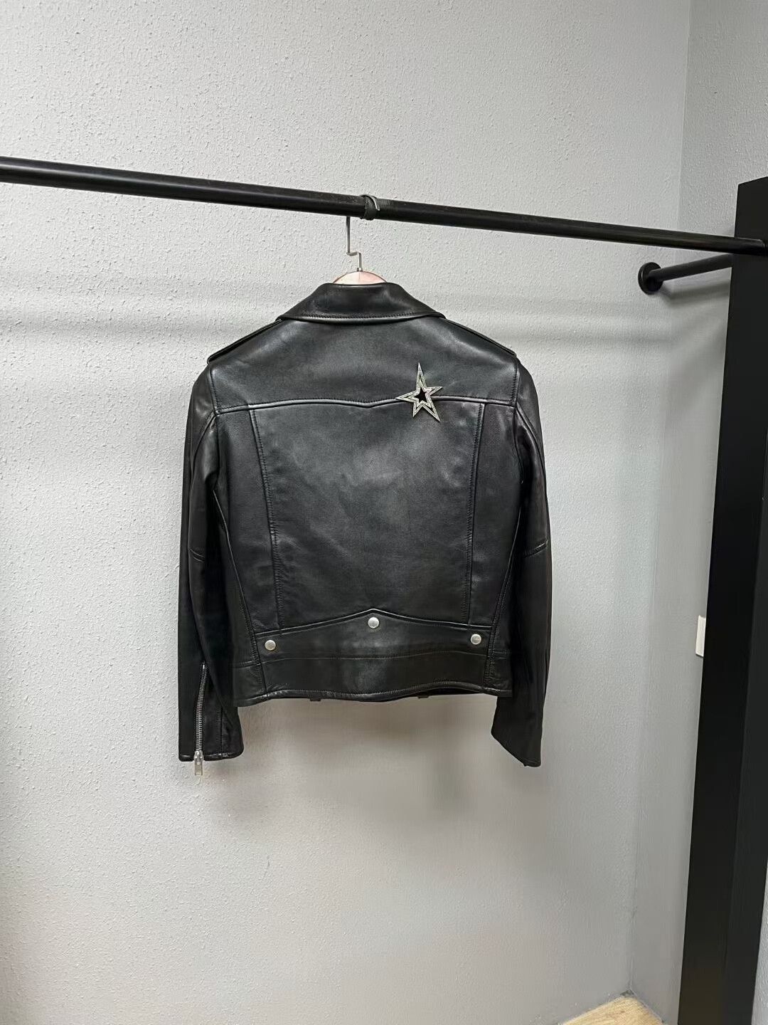 Yves Saint Laurent black leather jacket with logo Size L / US 10 / IT 46 - 2 Thumbnail