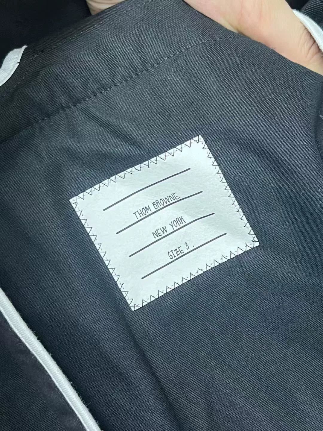 Thom Browne Thom Browne Black Sleeve Badge Suit Size US M / EU 48-50 / 2 - 2 Thumbnail