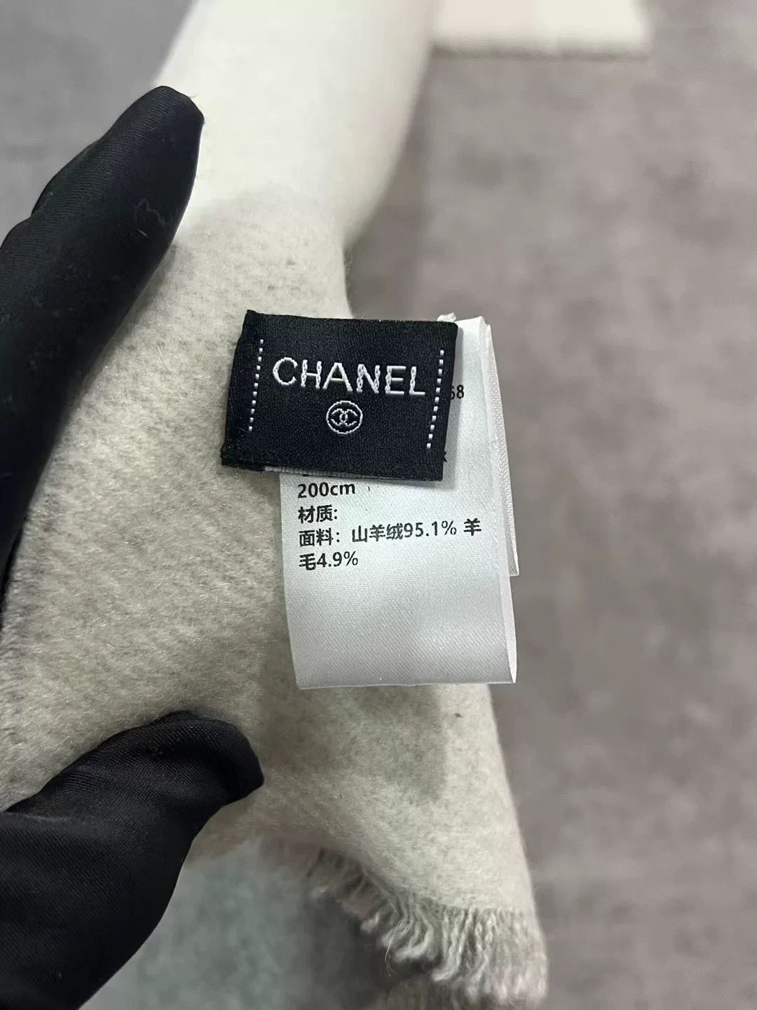 Chanel Chanel Logo Cashmere Shawl Size ONE SIZE - 3 Thumbnail