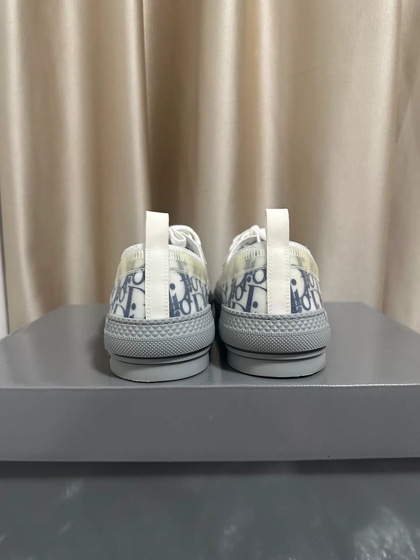 Dior Dior B23 Low-Top Sneakers in Gray and White Size US 12 / EU 45 - 6 Thumbnail