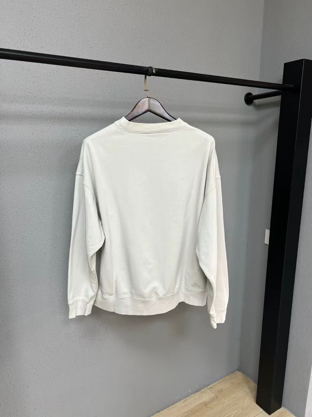 Balenciaga balenciaga logo embroidered sweatshirt size m Size US M / EU 48-50 / 2 - 2 Thumbnail