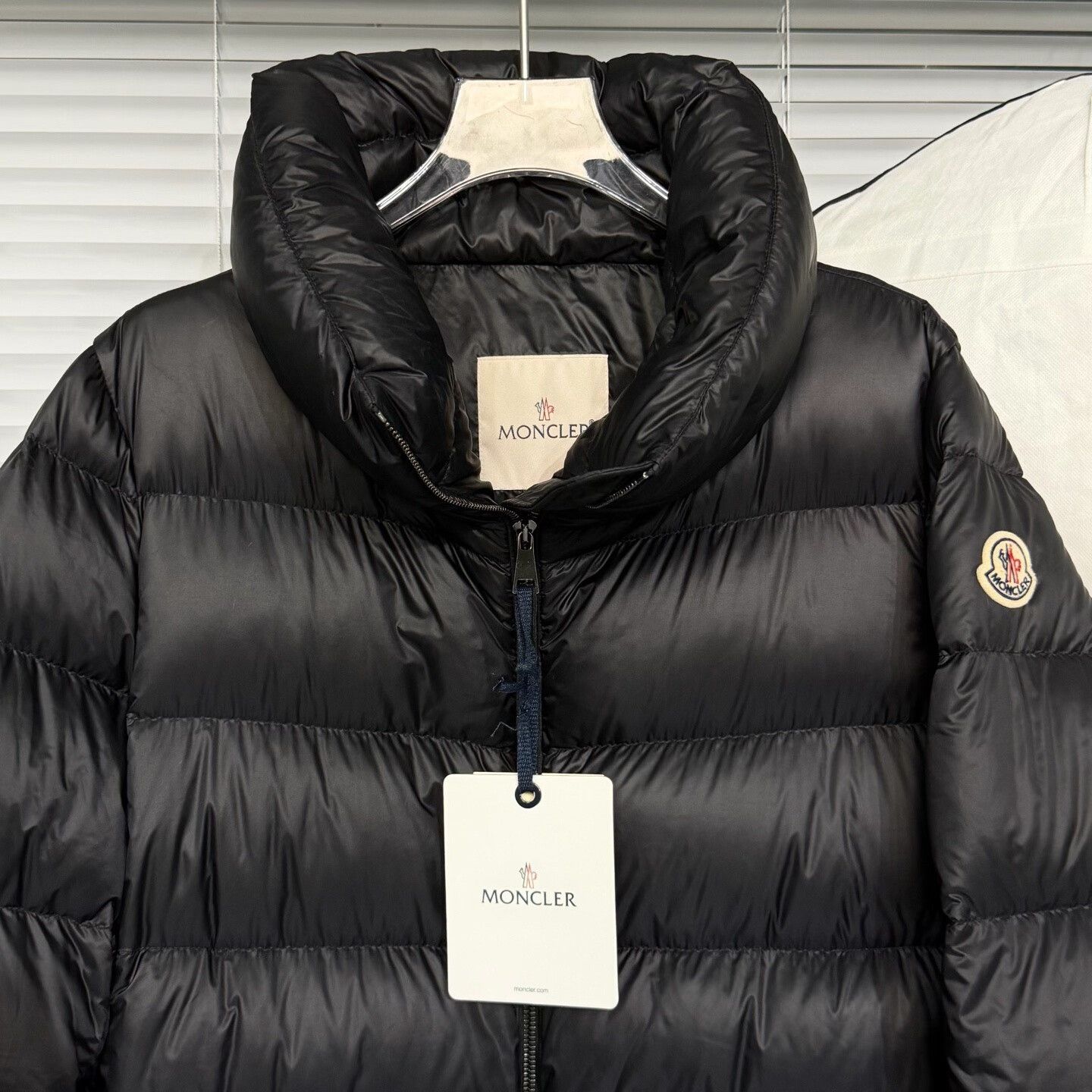 Moncler moncler black down jacket size 4 Size US L / EU 52-54 / 3 - 3 Thumbnail