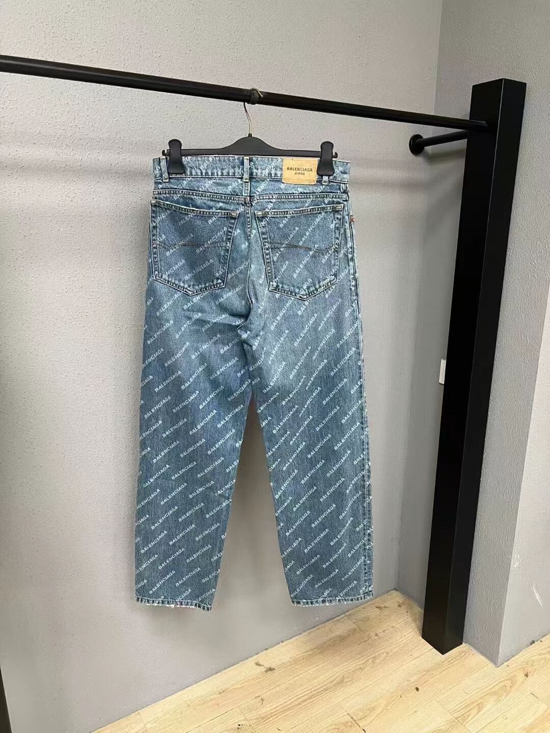 Balenciaga balenciaga full print denim pants Size US 26 / EU 42 - 2 Thumbnail