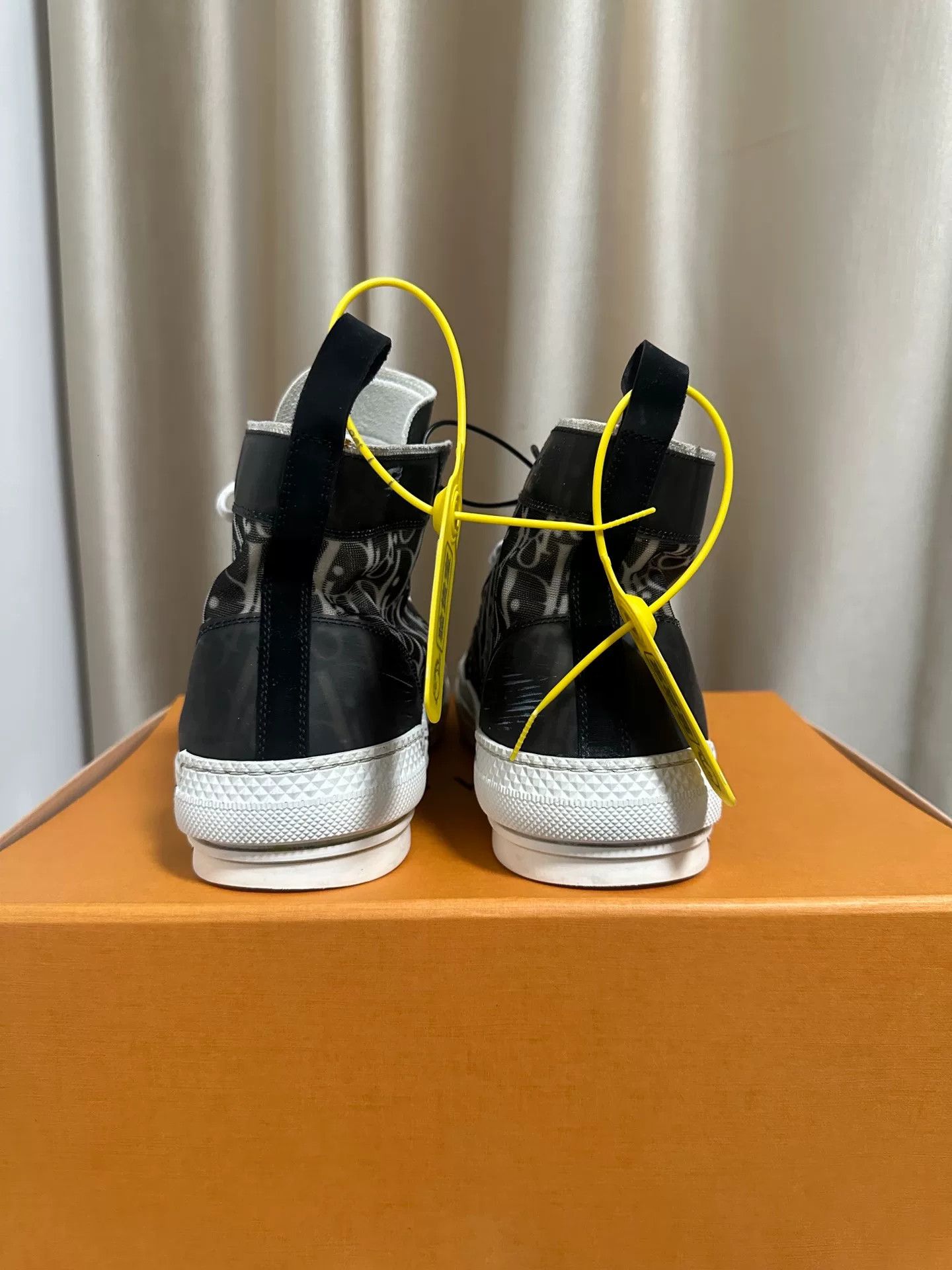 Dior Dior B23 Black and White High-top Sneakers Size US 12 / EU 45 - 4 Thumbnail