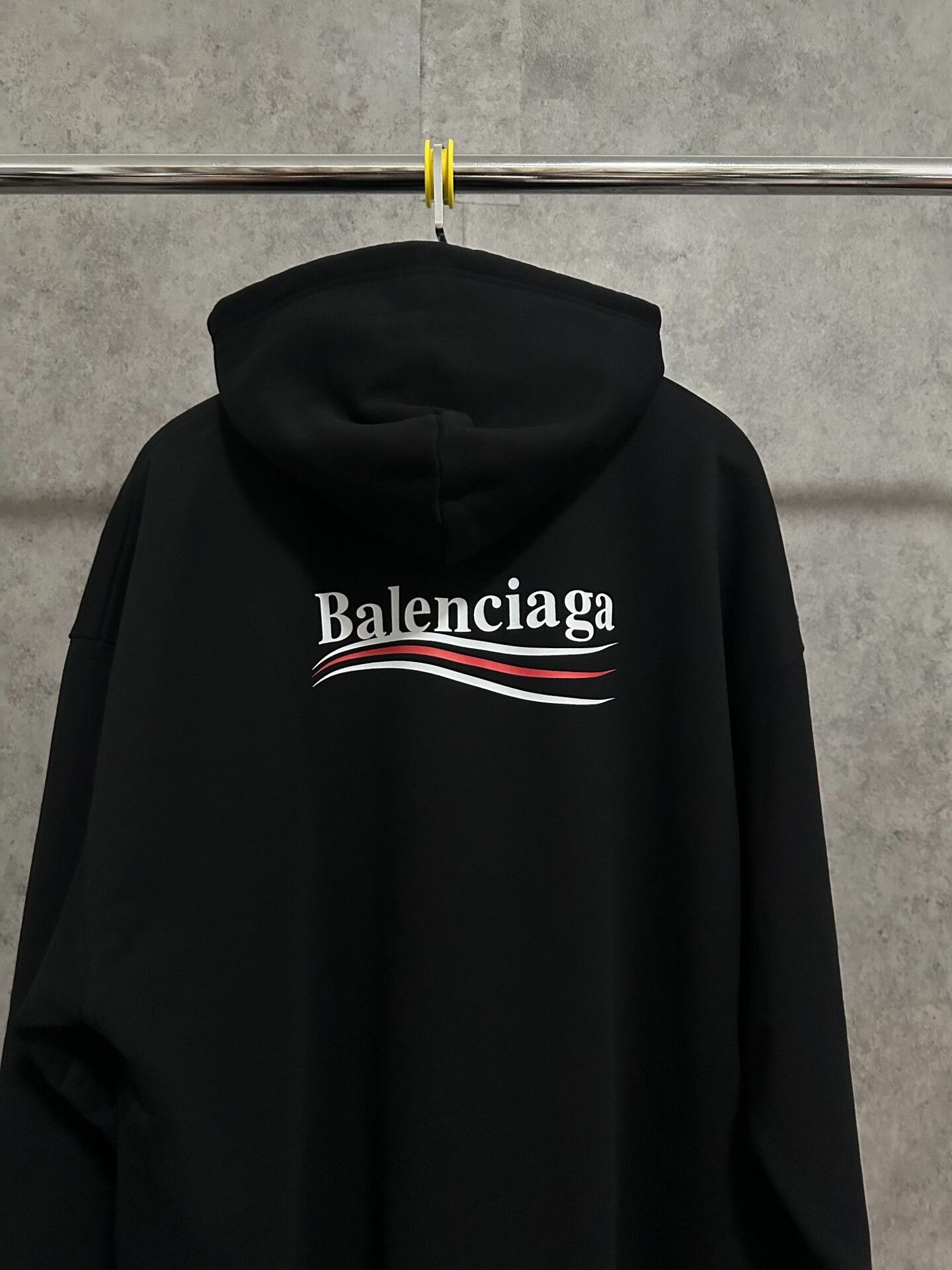 Balenciaga balenciaga black logo hoodie sweatshirt Size US S / EU 44-46 / 1 - 5 Thumbnail