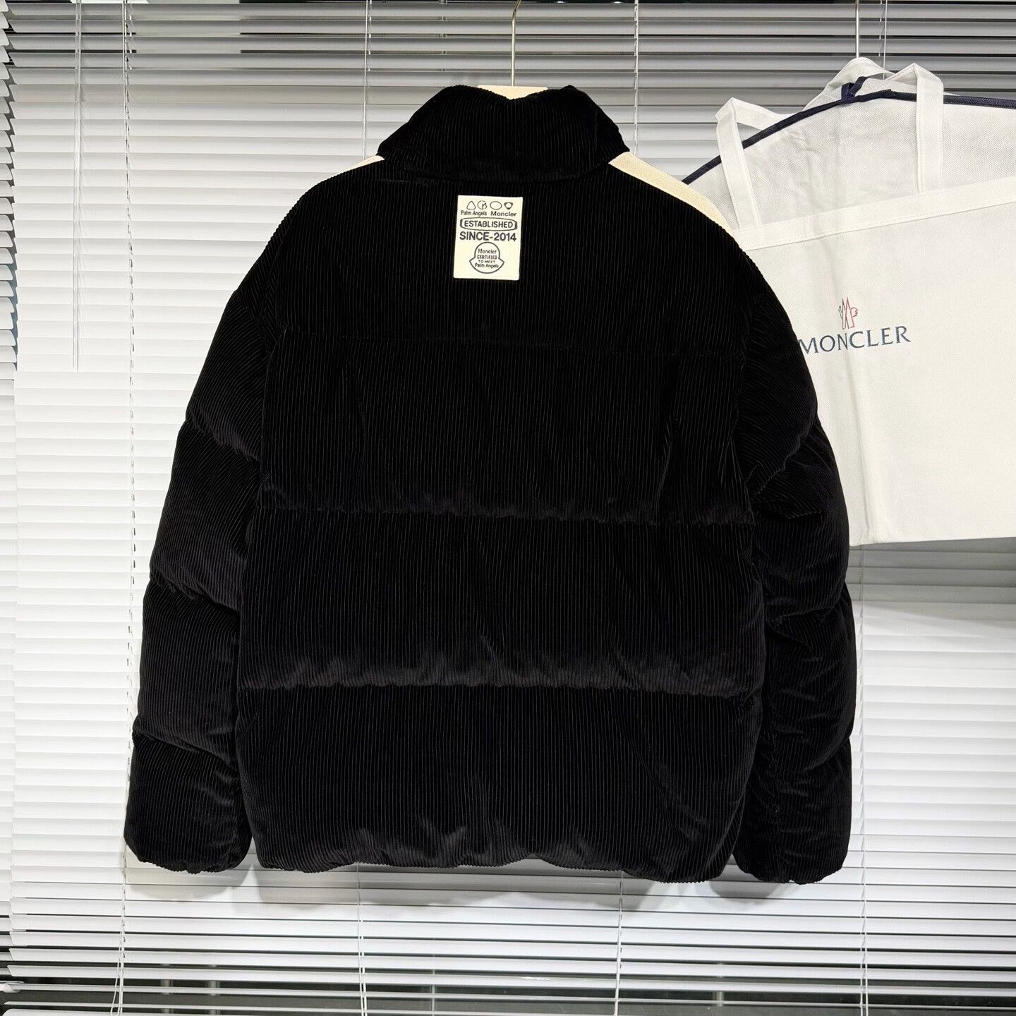 Moncler moncler collaboration corduroy down jacket Size US L / EU 52-54 / 3 - 2 Thumbnail