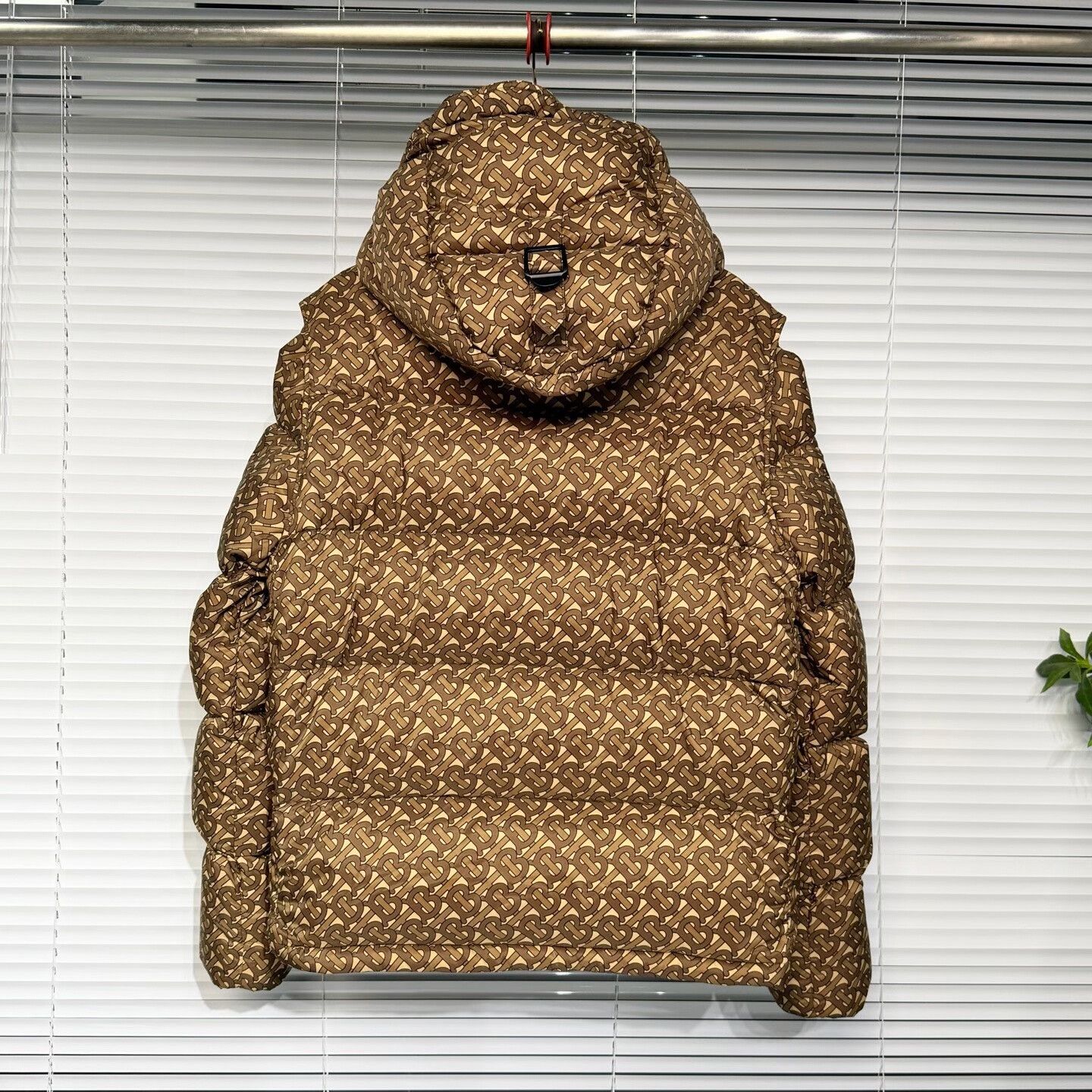 Burberry burberry brown down vest with removable sleeves Size US L / EU 52-54 / 3 - 2 Thumbnail