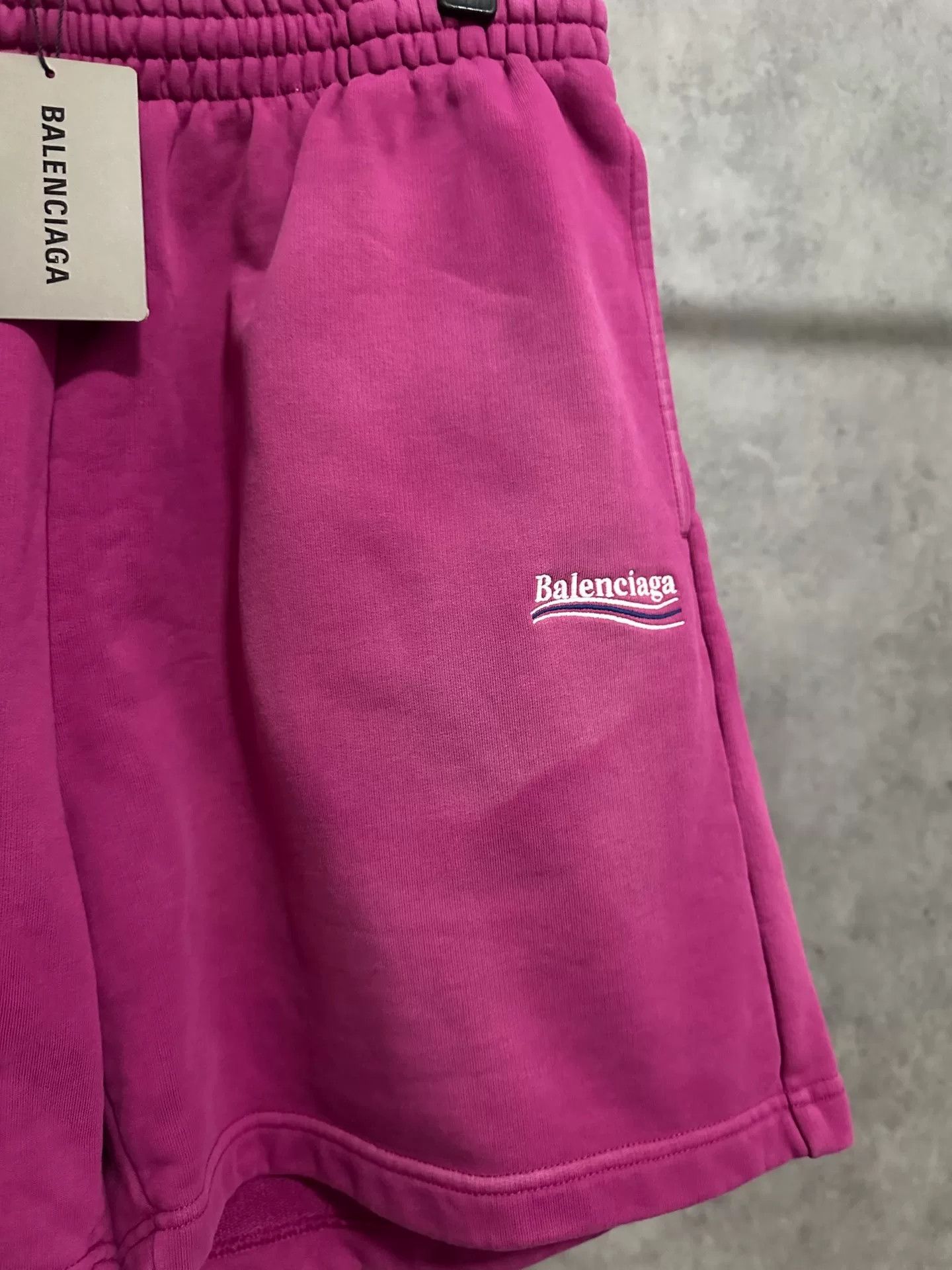 Balenciaga balenciaga embroidered pink shorts Size US 26 / EU 42 - 2 Thumbnail