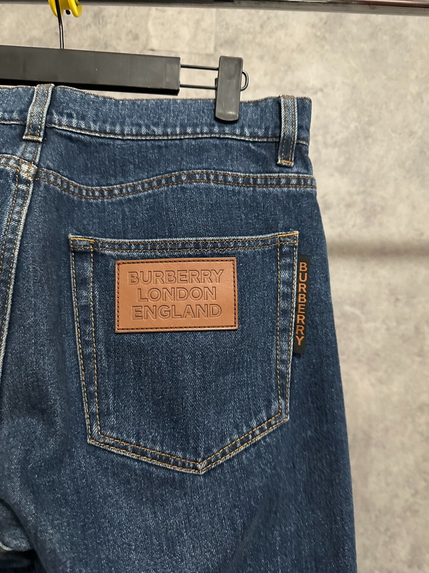 Burberry burberry new denim pants with logo Size US 32 / EU 48 - 6 Thumbnail