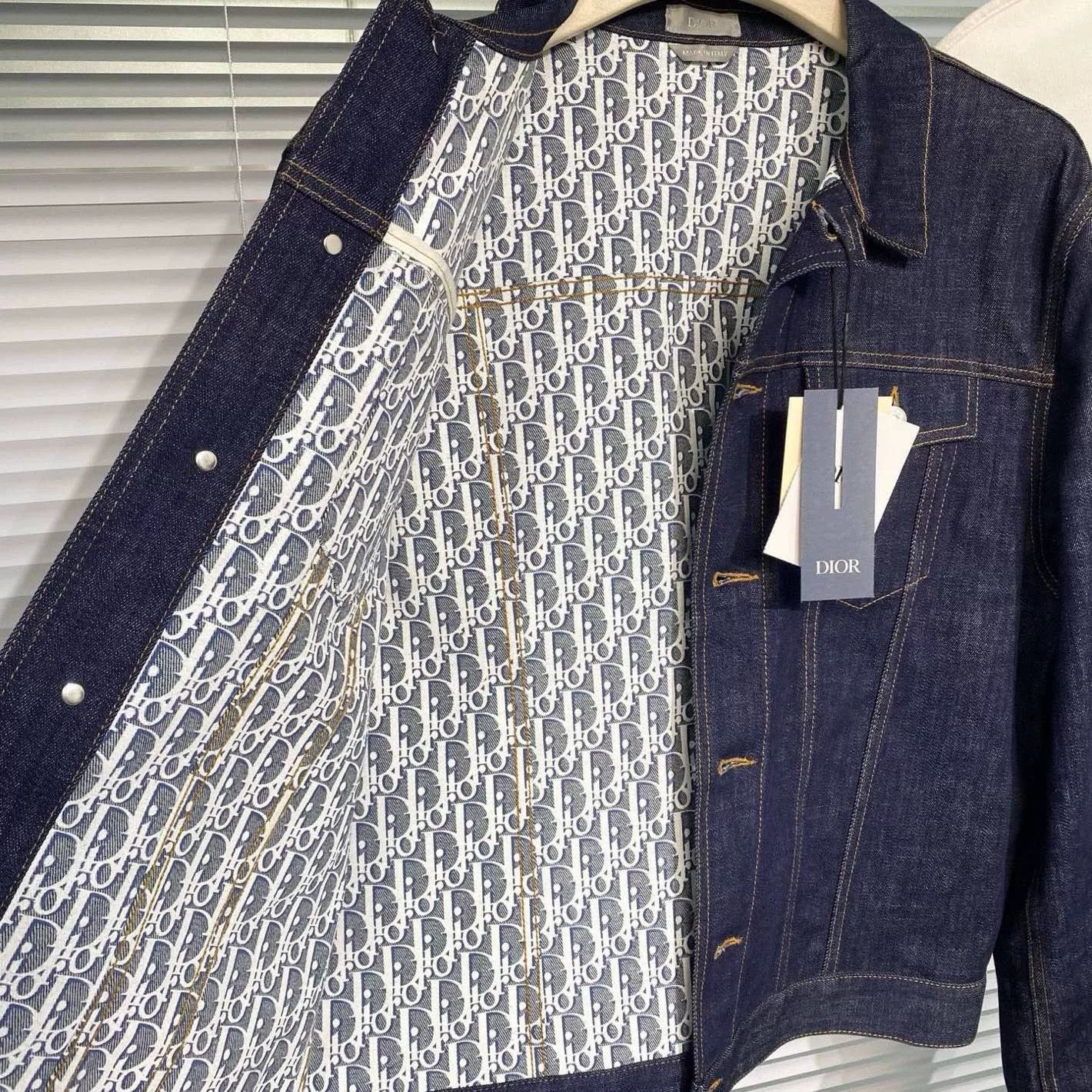 Dior new dior denim jacket with embossed lining Size US XXL / EU 58 / 5 - 3 Thumbnail