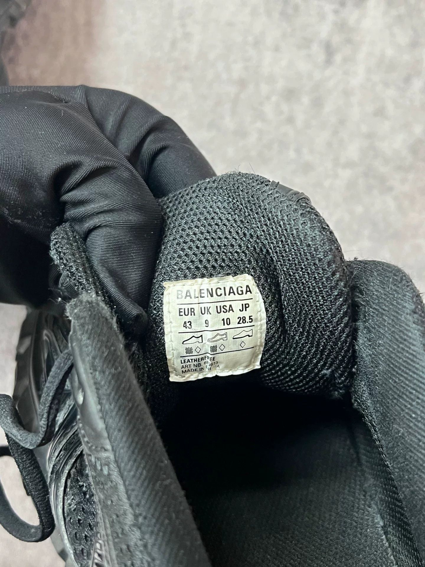 Balenciaga balenciaga tire shoes in size 43 Size US 10 / EU 43 - 5 Thumbnail