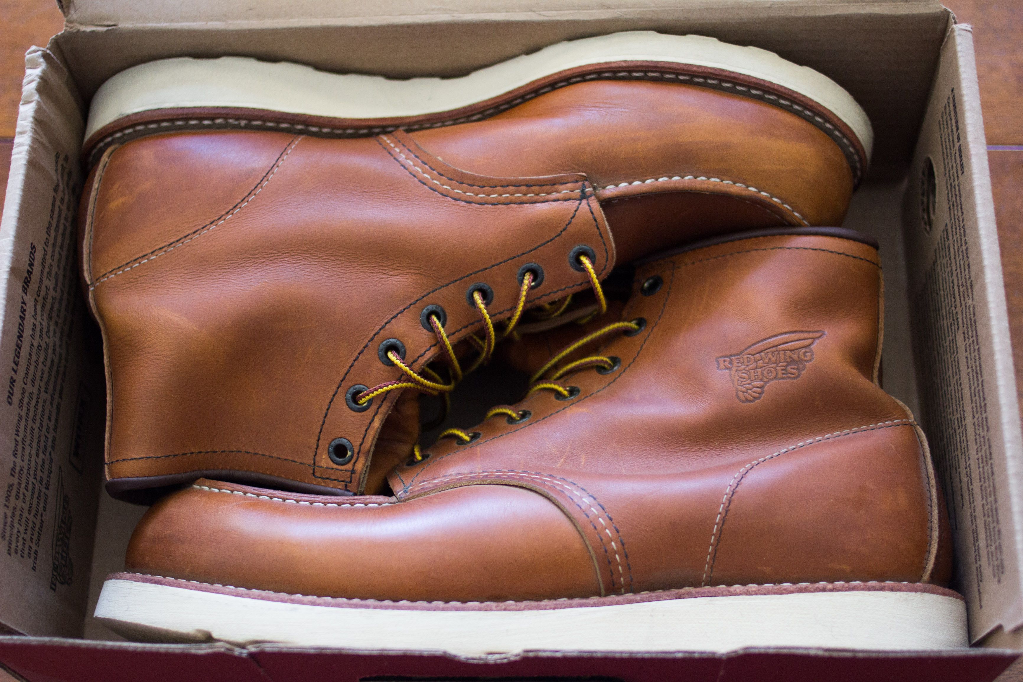 Red Wing Shoes Men's Classic 6-inch Moc Toe Boots (10875
