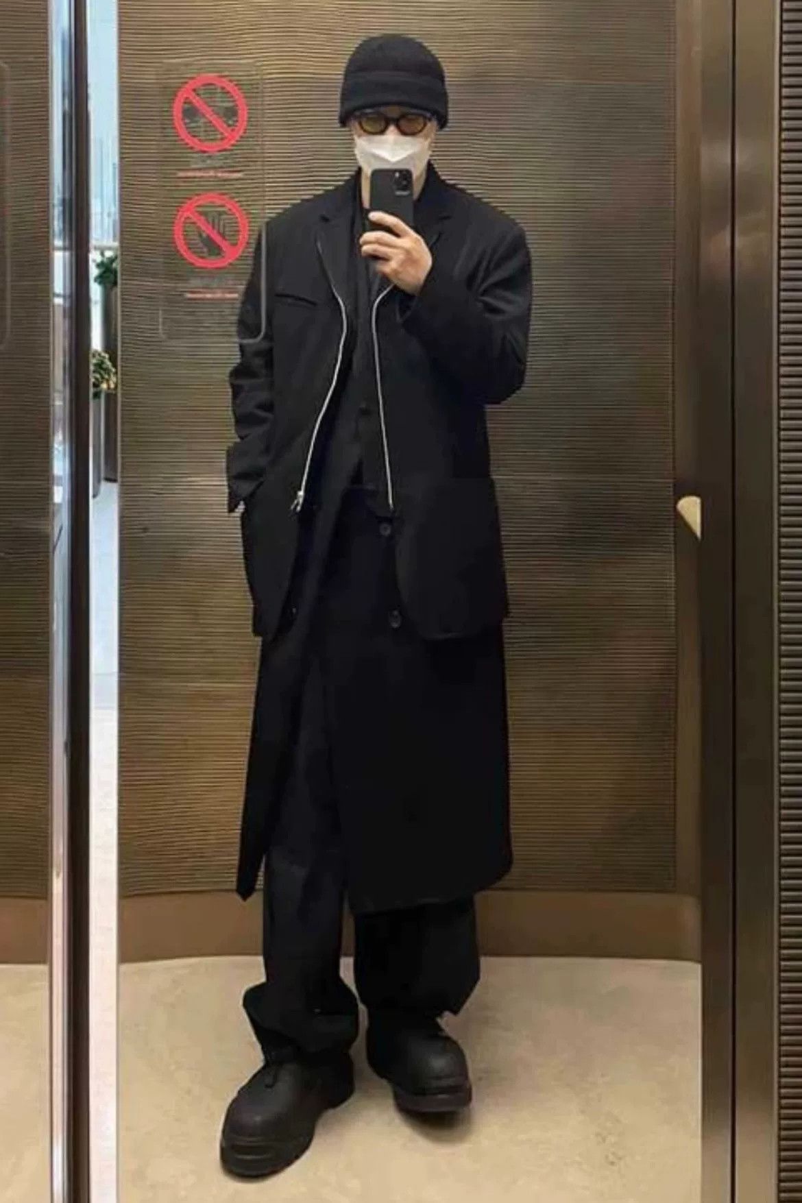 Yohji Yamamoto Yohji Yamamoto Black Zippered Blazer Size US M / EU 48-50 / 2 - 6 Thumbnail