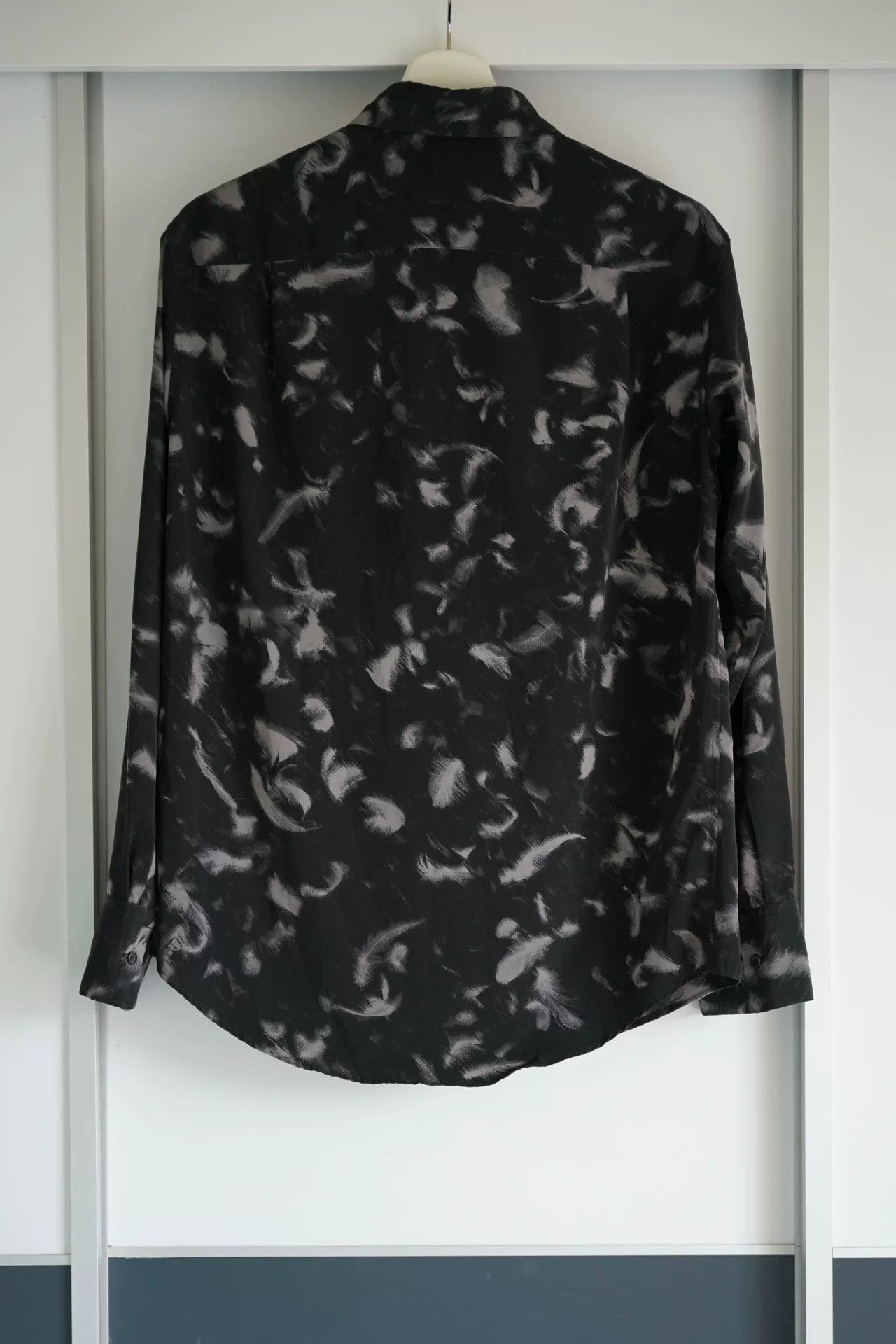 Lad Musician black feather printed shirt by lad musician Size US L / EU 52-54 / 3 - 2 Thumbnail