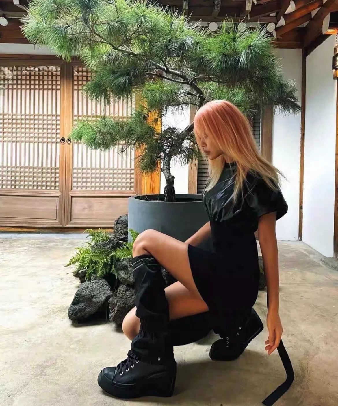 Rick Owens rick owens black structured dress Size S / US 4 / IT 40 - 6 Thumbnail