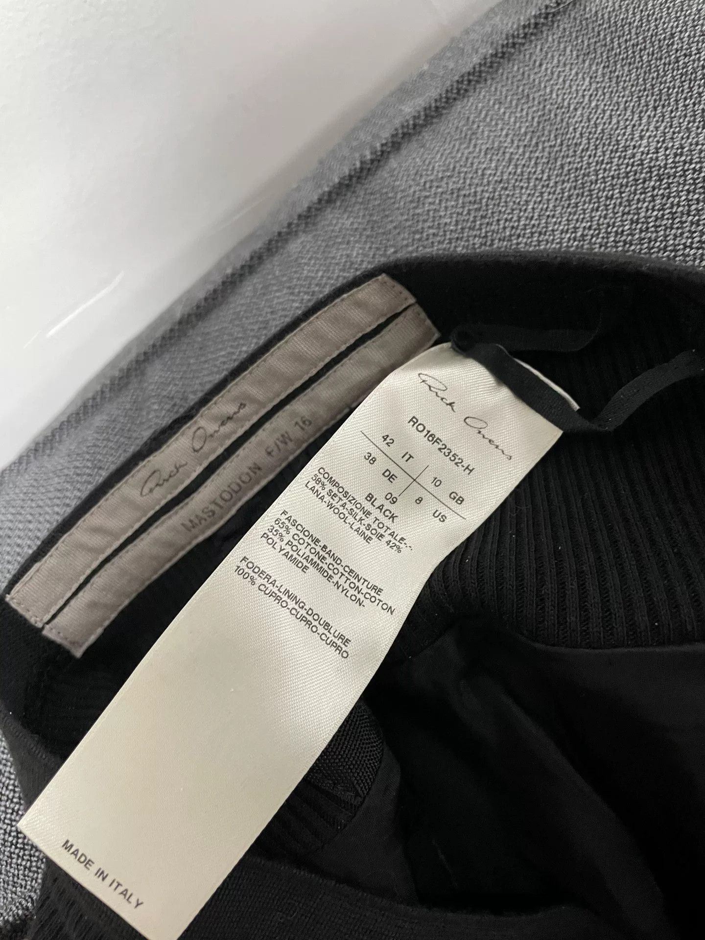 Rick Owens Rick Owens Unique Wool Bouffant Shorts Size 42" / US 20 - 4 Thumbnail