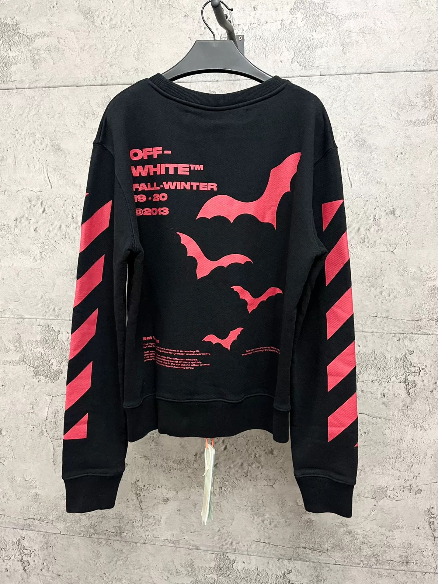 Off-White off-white bat graphic black sweatshirt Size S / US 4 / IT 40 - 2 Thumbnail