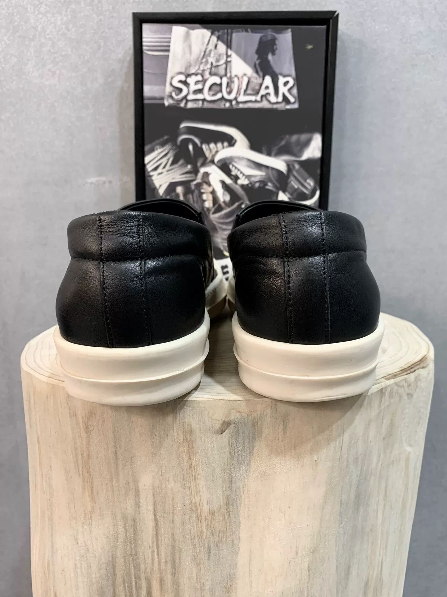Rick Owens rick owens black leather slip-on sneakers Size US 10.5 / EU 43-44 - 7 Thumbnail