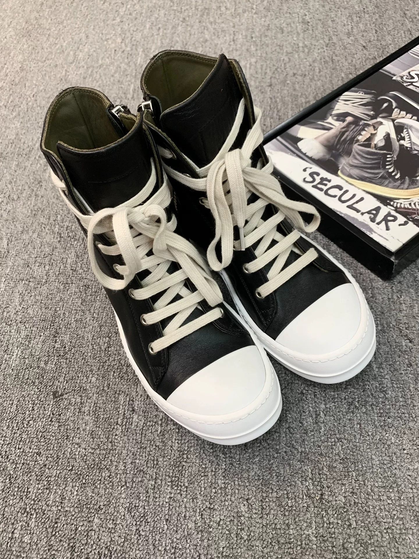 Rick Owens rick owens black and white high-top sneakers Size US 5.5 / EU 38 - 2 Thumbnail